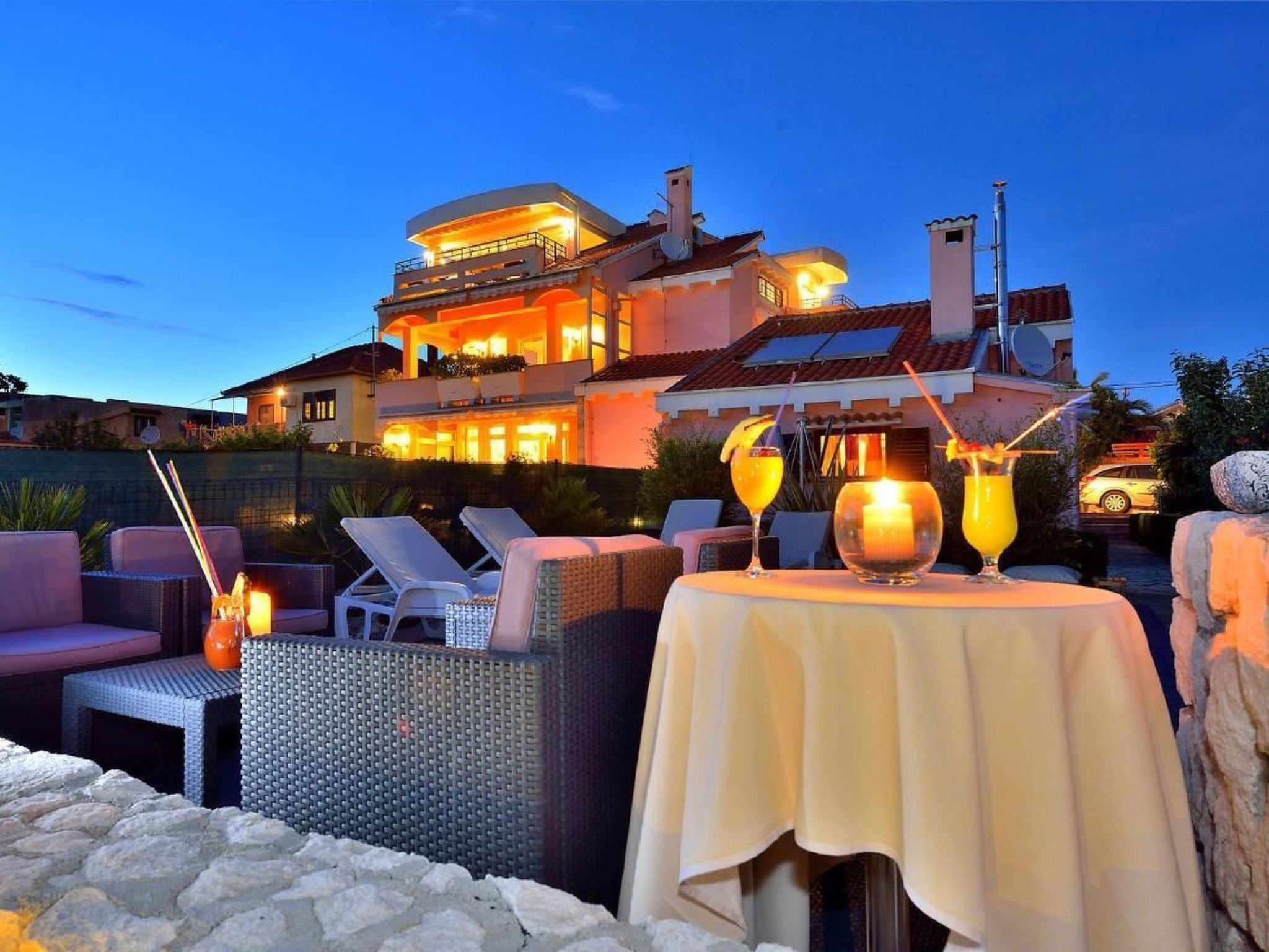 Villa Dalmatina mit Pool  für 4+1 Personen-Binnen