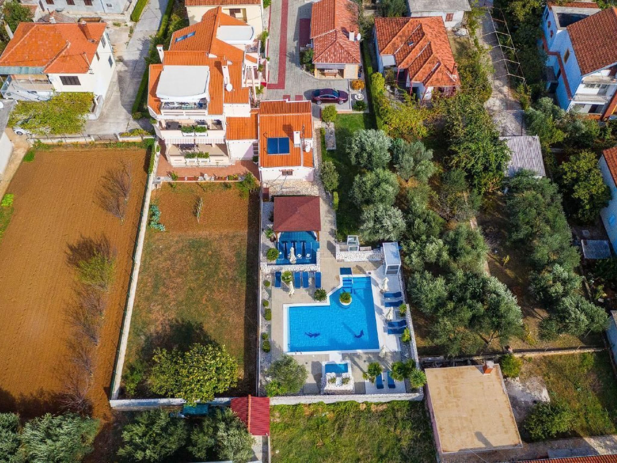 Villa Dalmatina mit Pool  für 4+1 Personen-Binnen