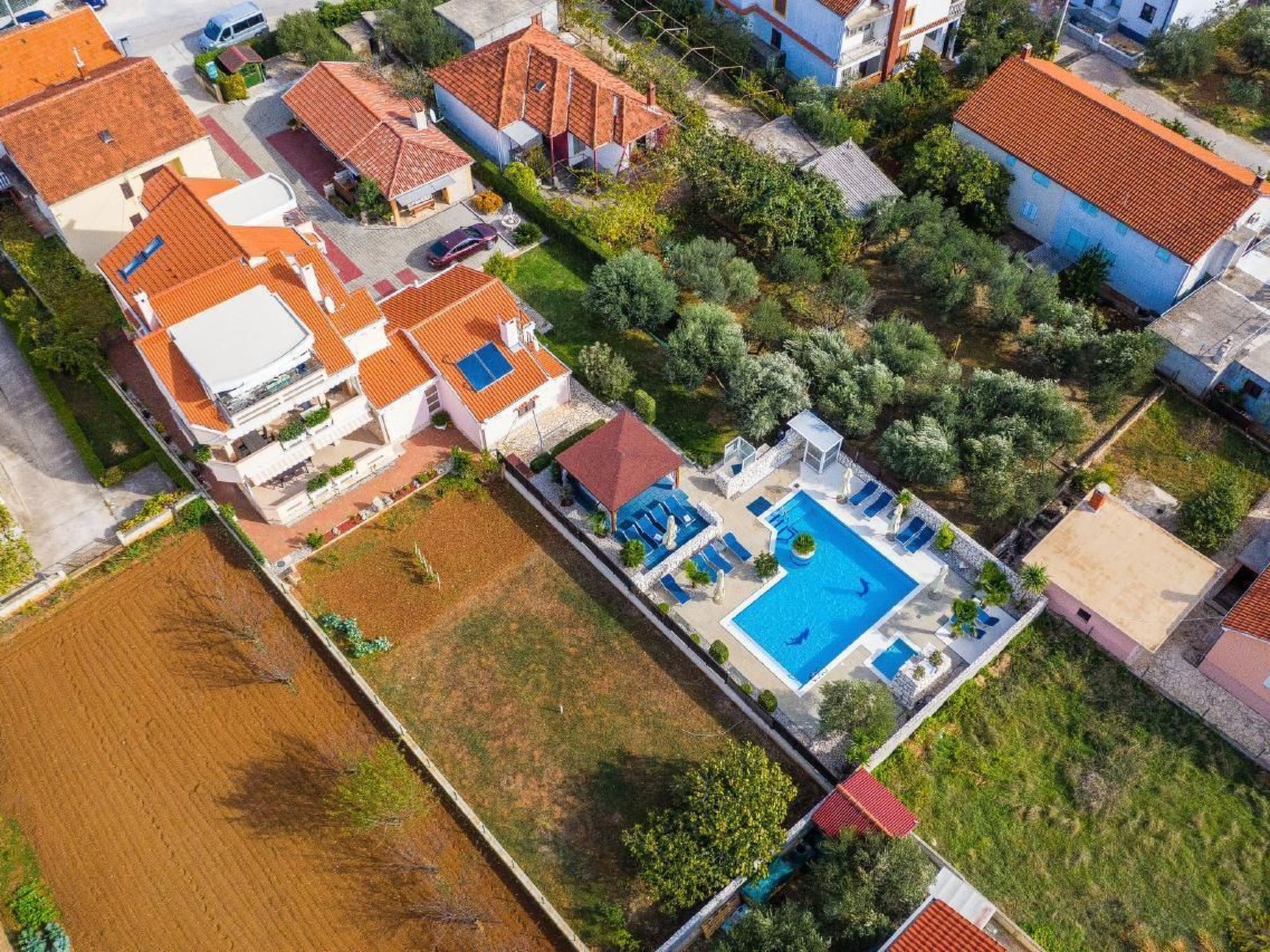 Villa Dalmatina mit Pool  für 4+1 Personen-Binnen