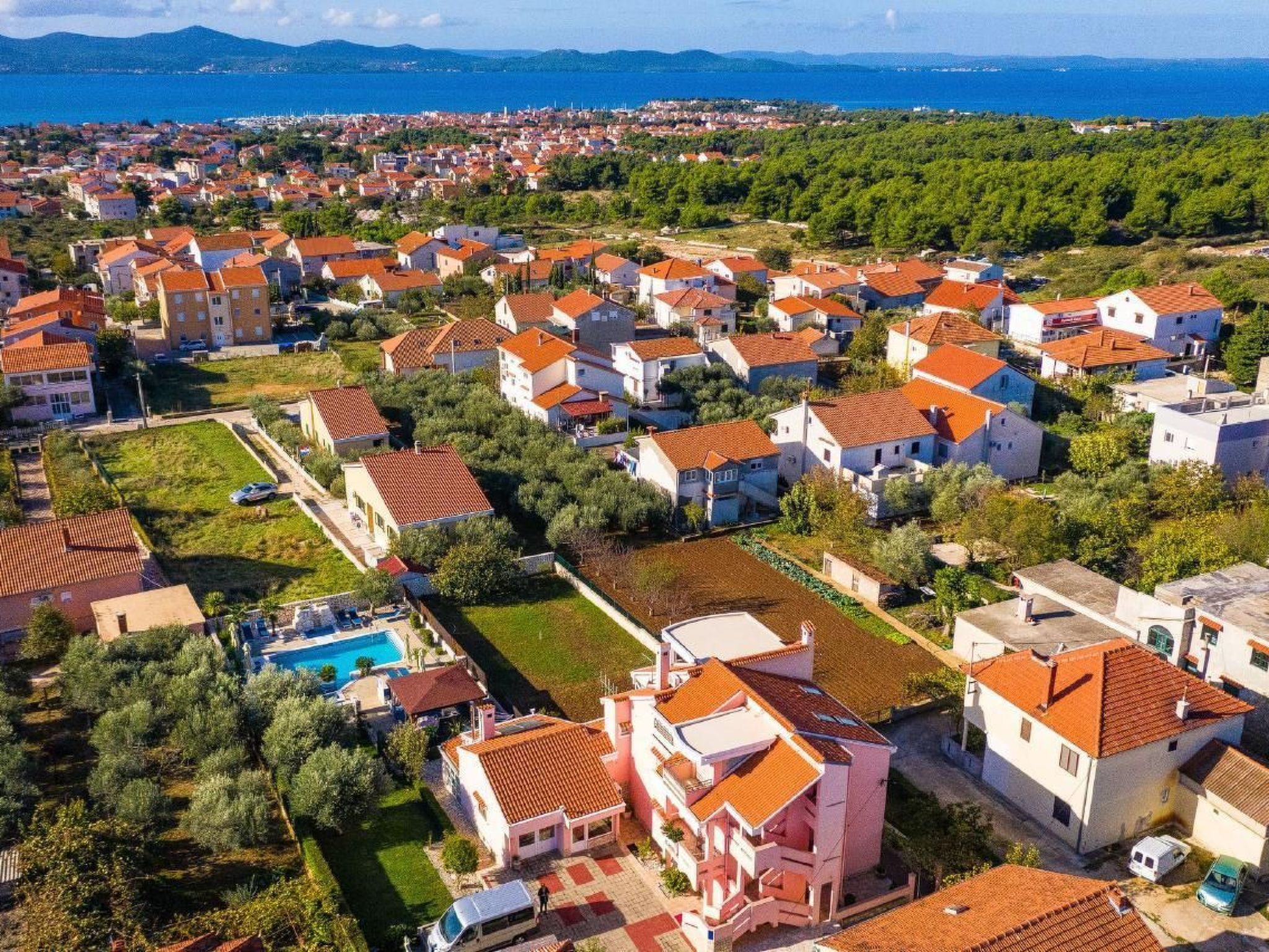 Villa Dalmatina mit Pool  für 4+1 Personen-Binnen