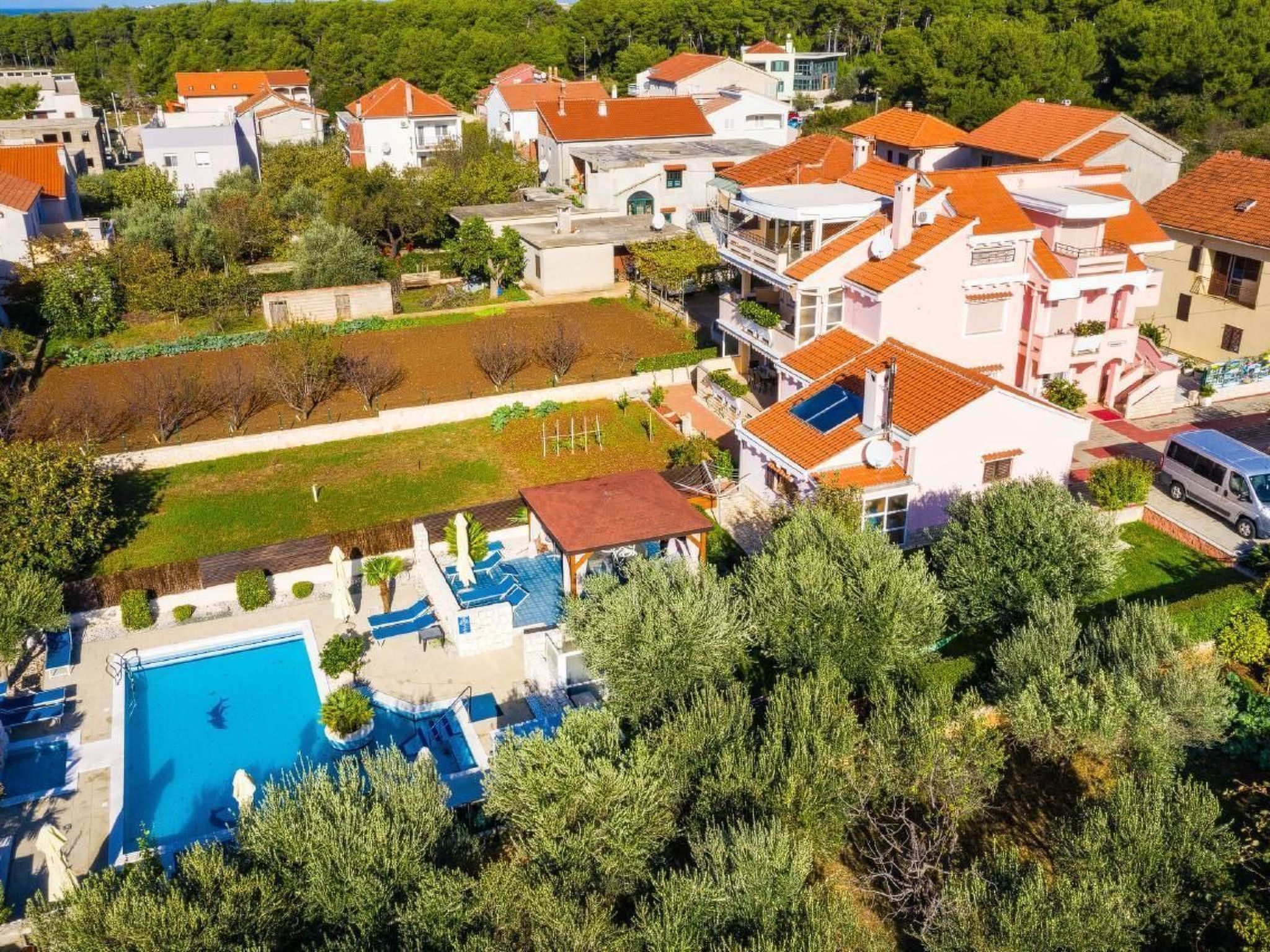 Villa Dalmatina mit Pool  für 4+1 Personen-Binnen