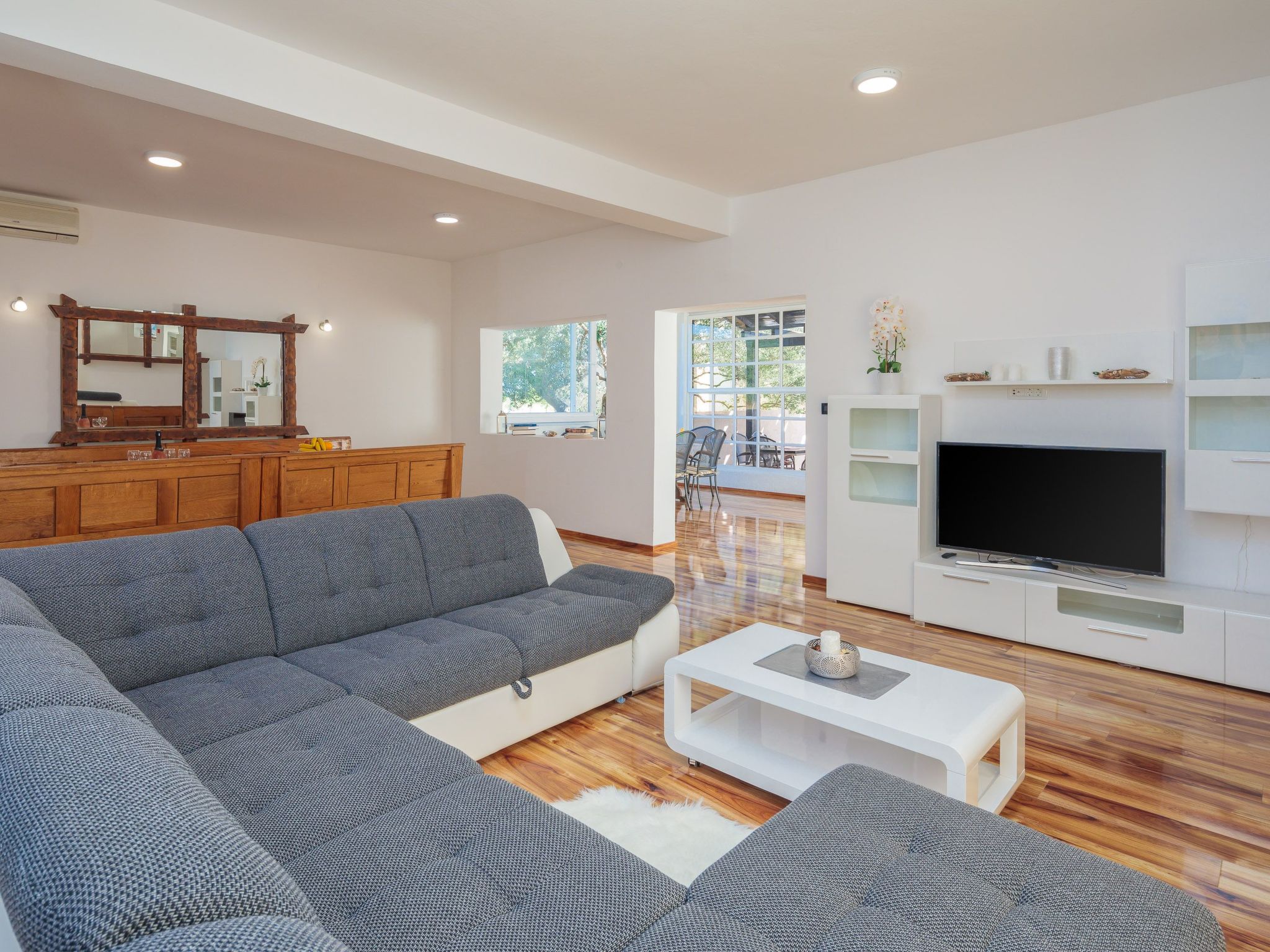 Villa Marin für 16 Personen in Sveti Petar na Moru-Binnen