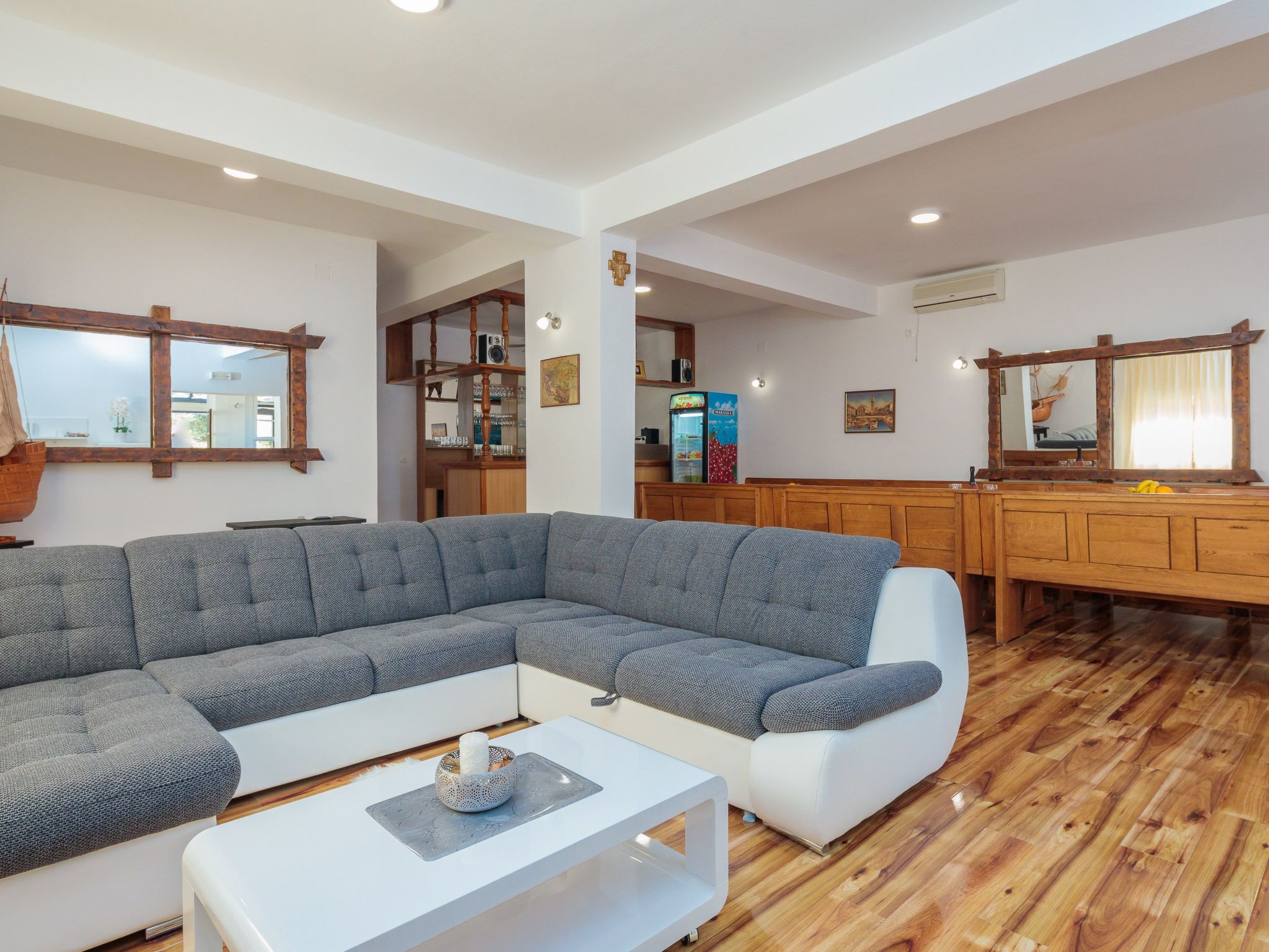 Villa Marin für 16 Personen in Sveti Petar na Moru-Binnen