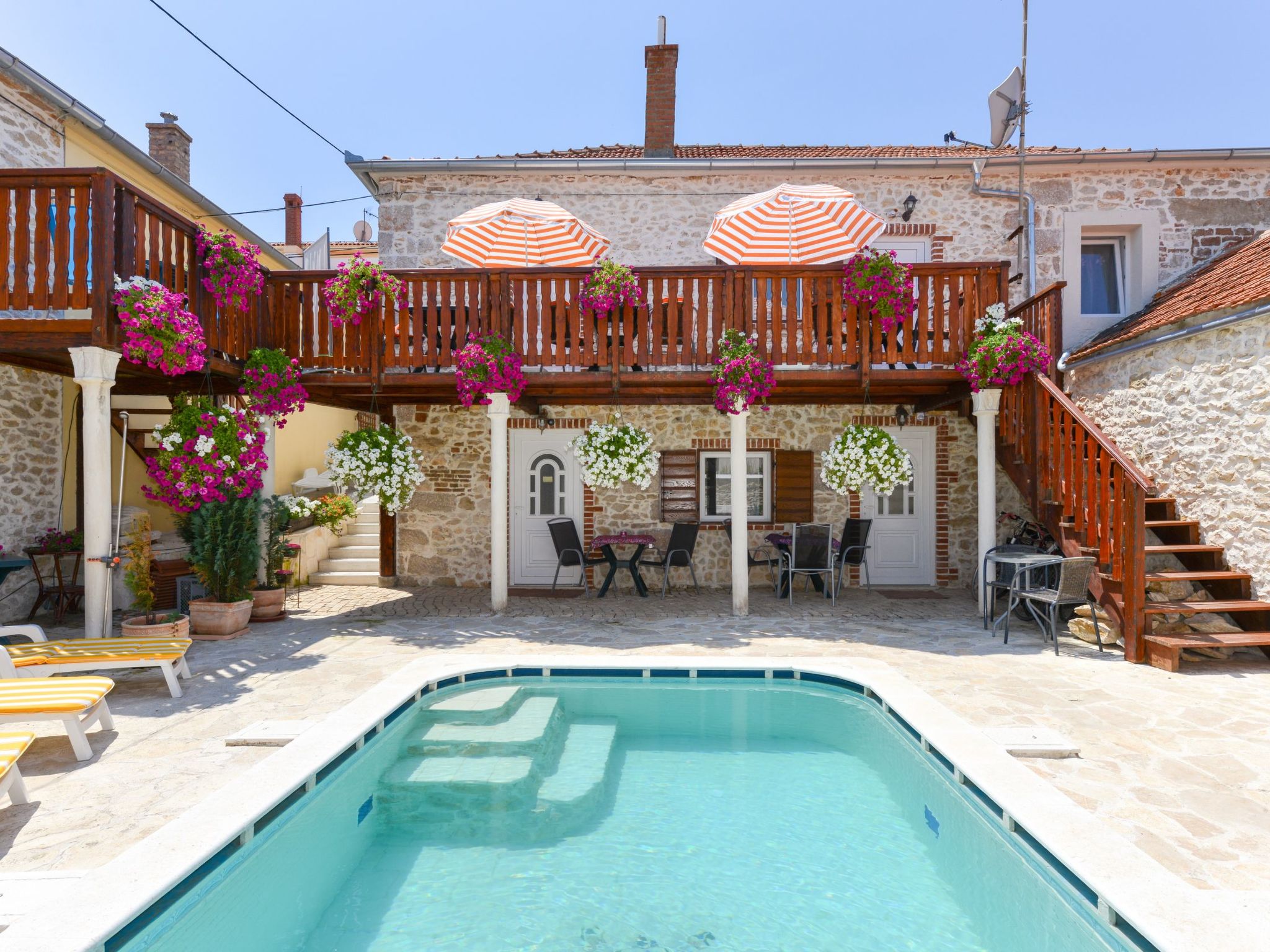Studio Romantica in Zadar mit gemeinsamem Pool