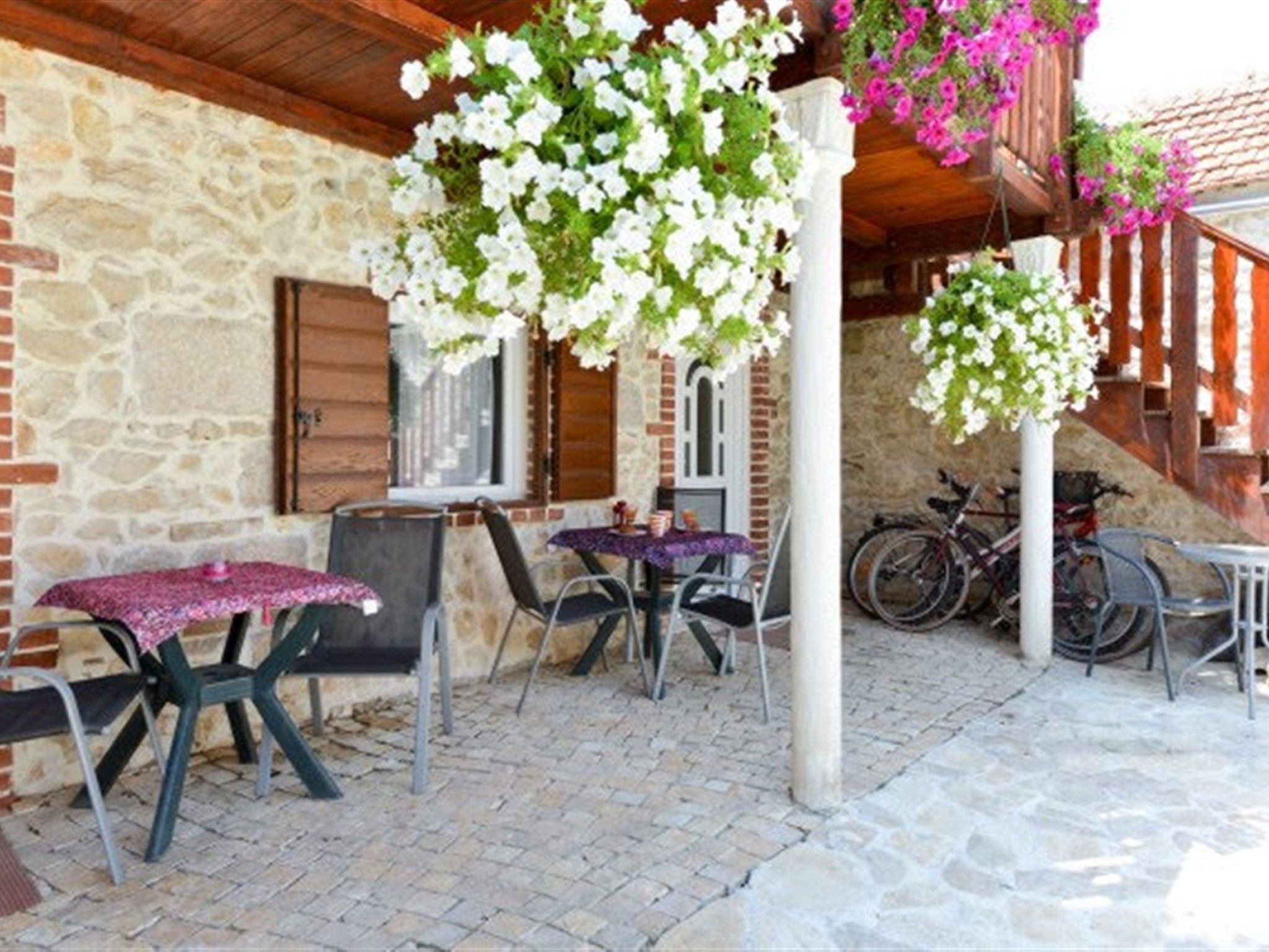 Villa Romantica mit eigenem Pool fuer 12-14 personen - Image-tags.info