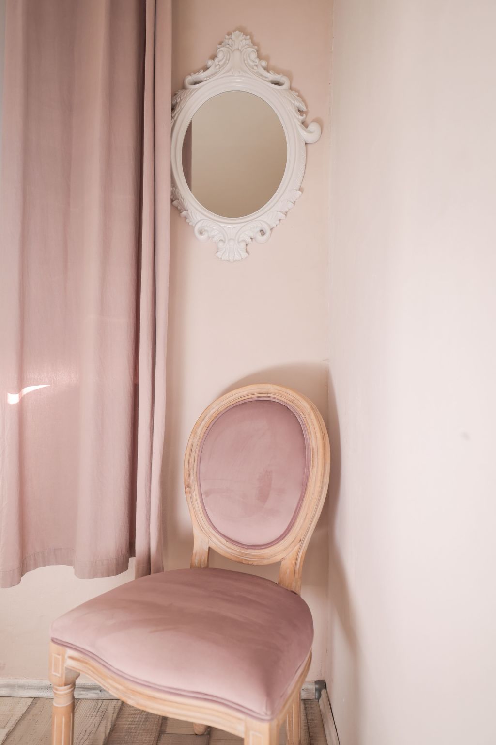 Modern eingerichtete Ferienwohnung mit großer privater Terasse, Außendusche und - Image-tags.info