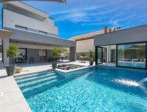 Villa "Omnia" mit Whirlpool
