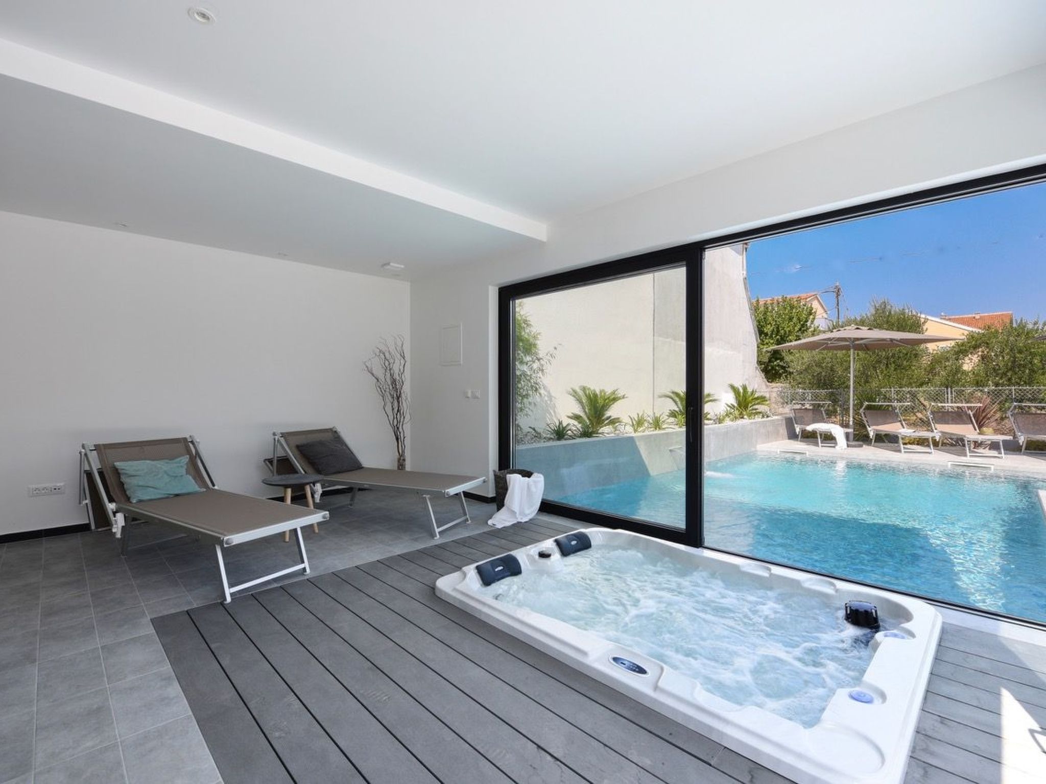 Villa "Omnia" mit Whirlpool-Binnen