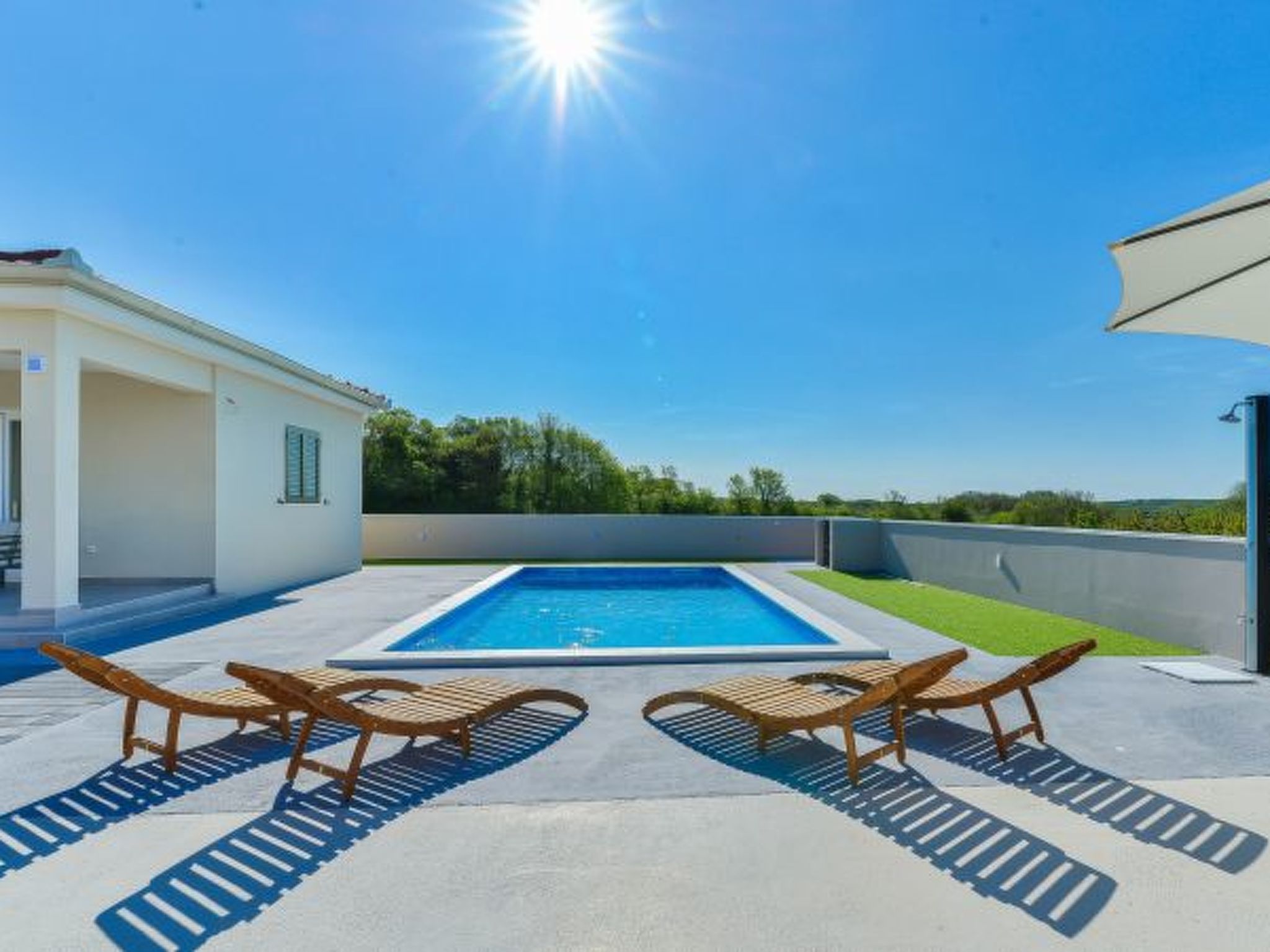 Holiday House Casia with pool