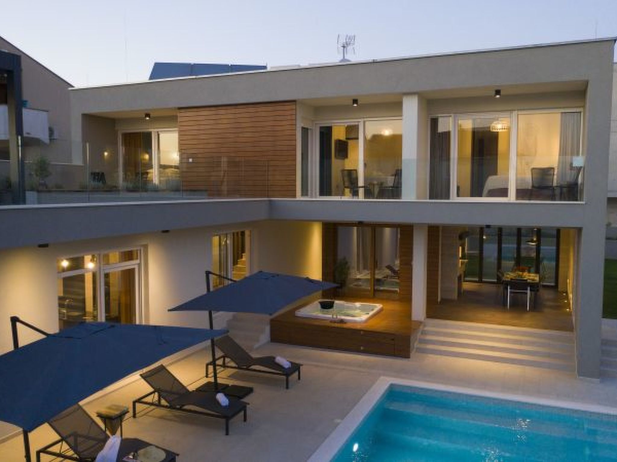 Luxury villa Mary Lou with pool and spa area