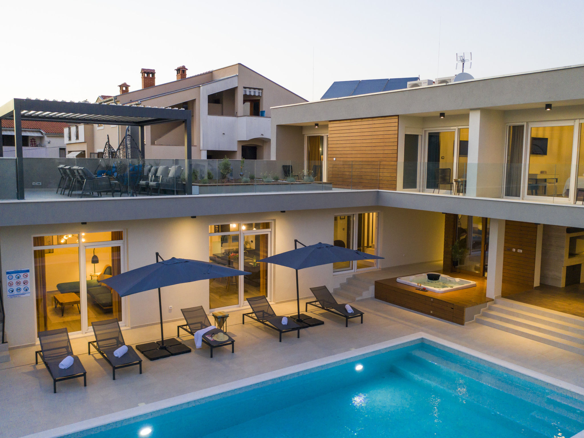 Luxury villa Mary Lou with pool and spa area