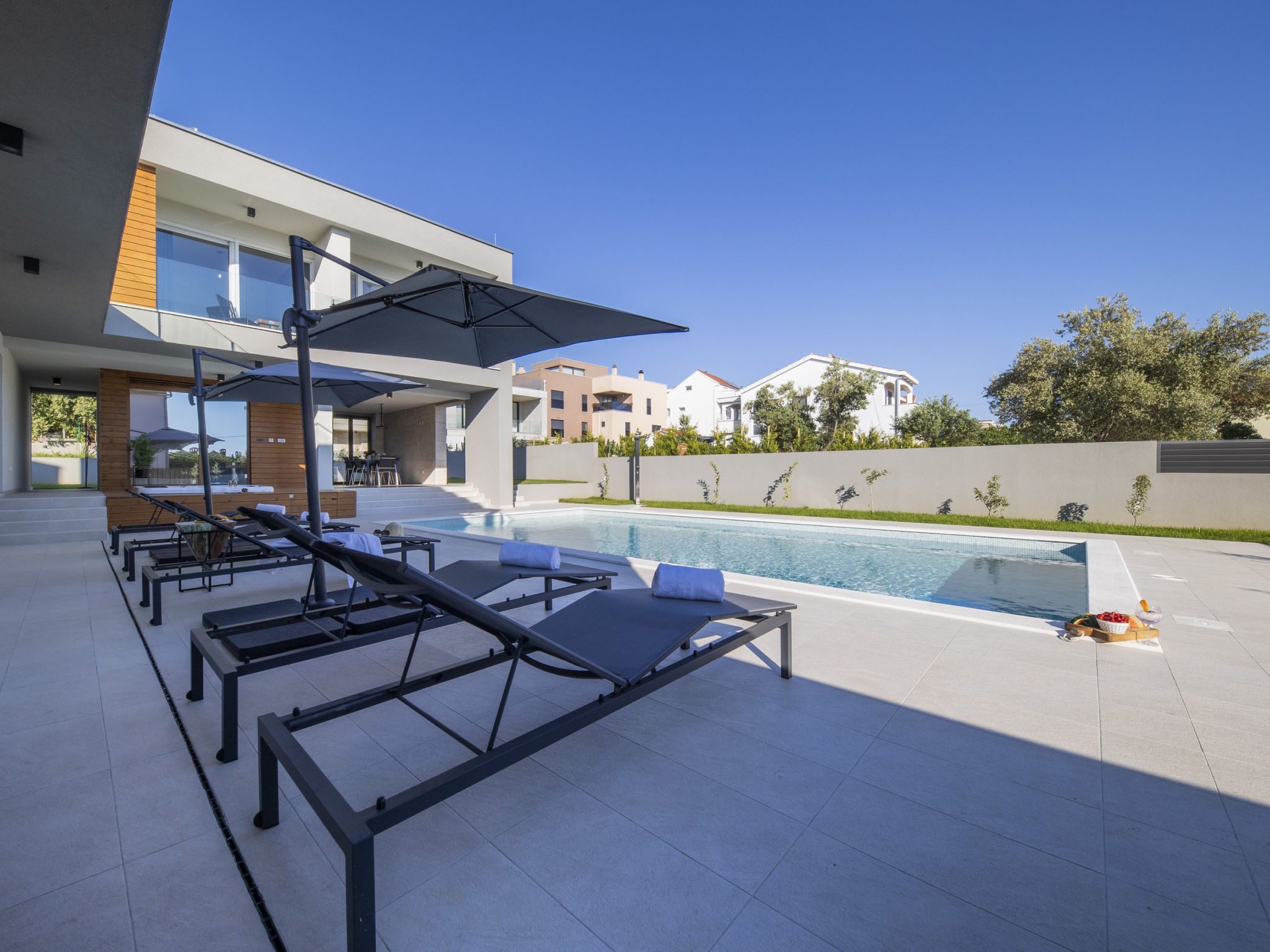 Luxury villa Mary Lou with pool and spa area