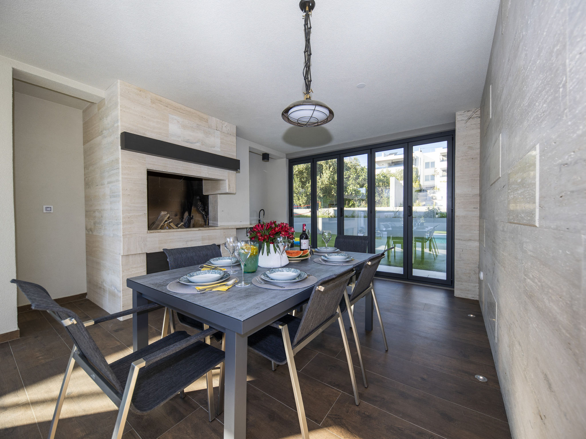 Luxury villa Mary Lou with pool and spa area