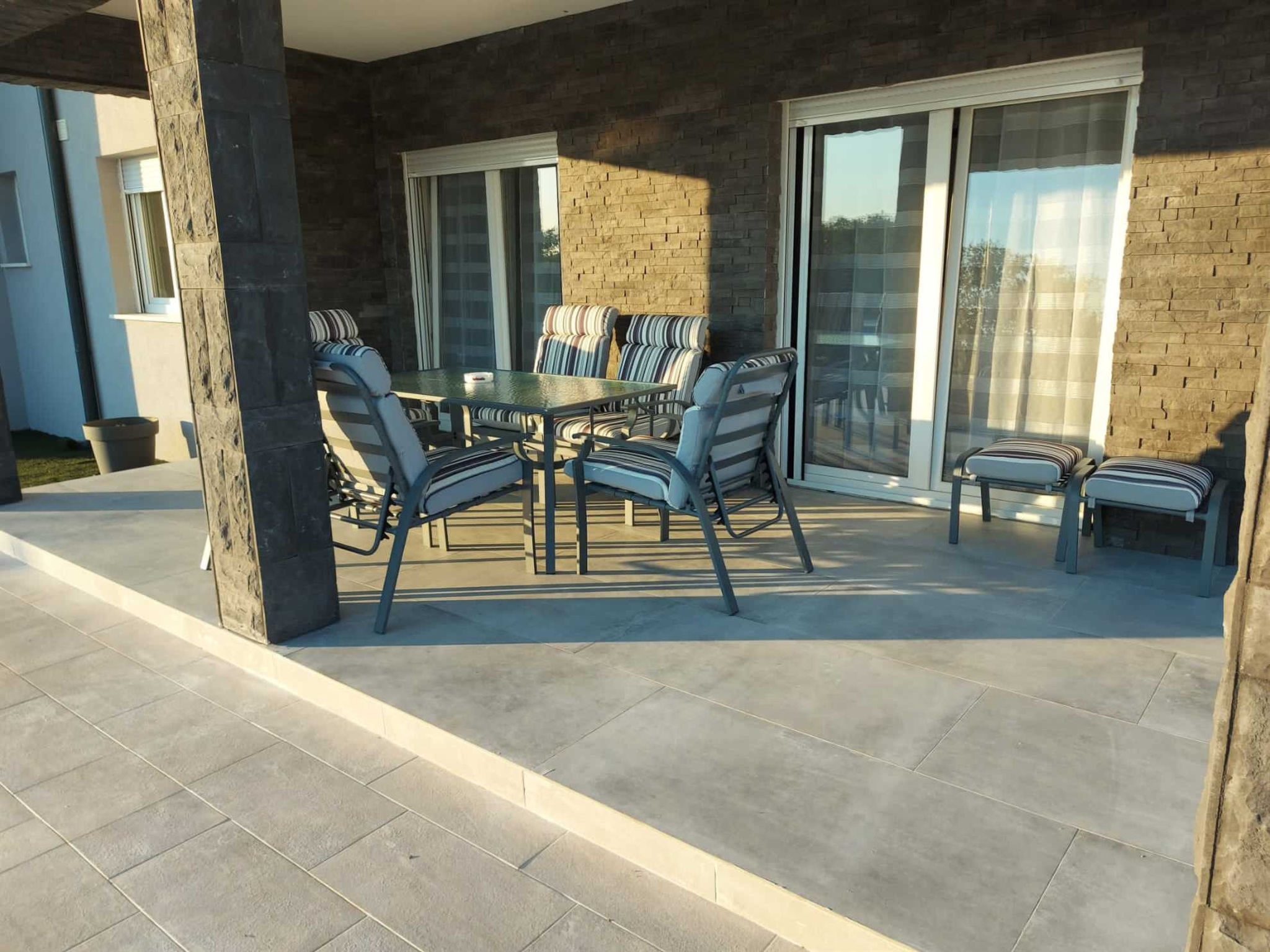  — Terrace (3 of 40)