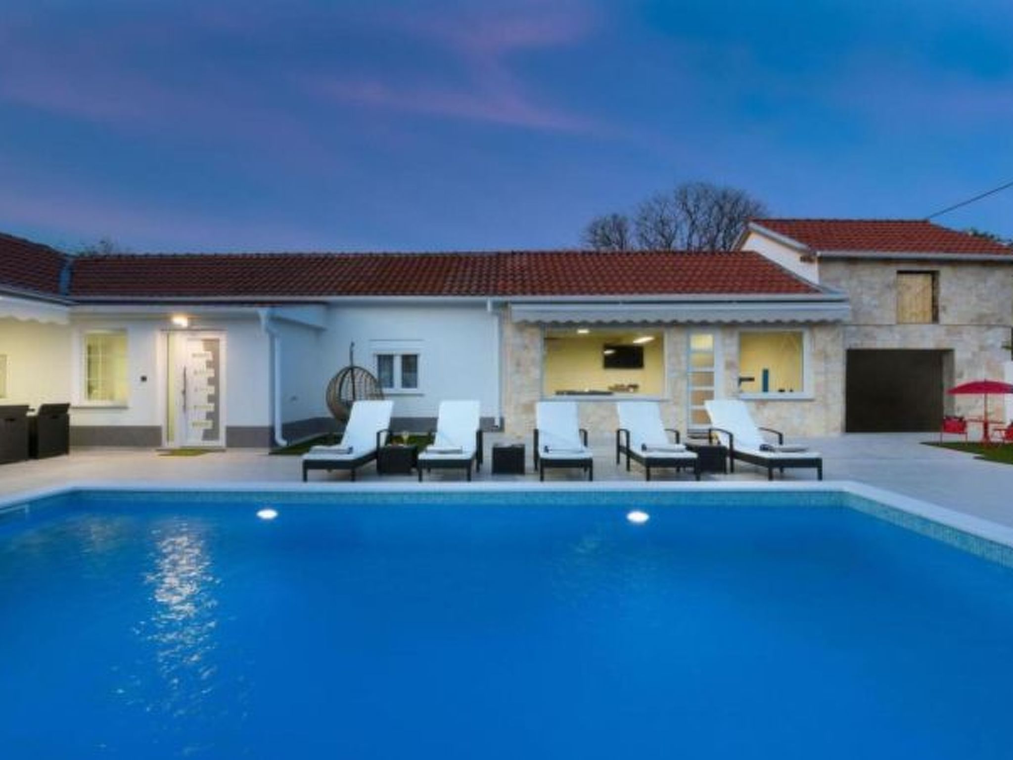 Villa Mare with heated pool and gym - Image-tags.info