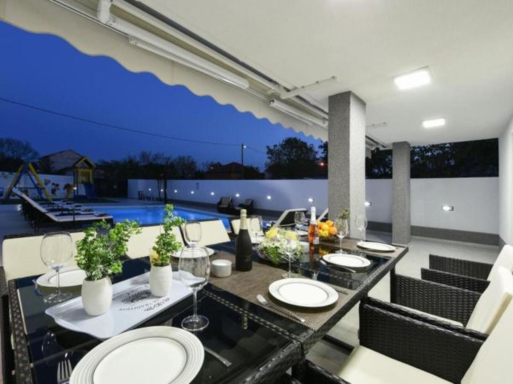 Villa Mare with heated pool and gym - Image-tags.info