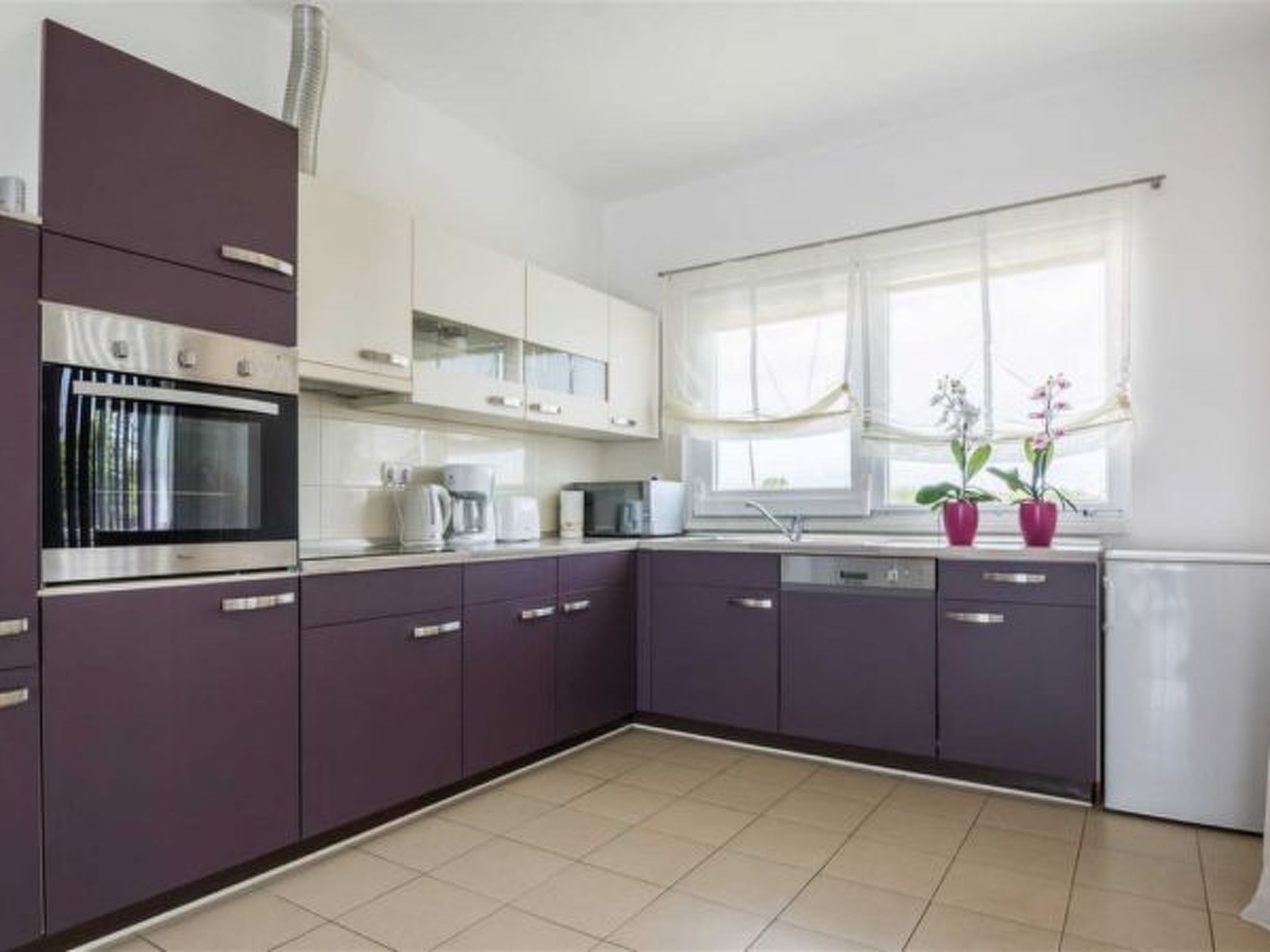 Holiday house Flora with pool - Image-tags.info