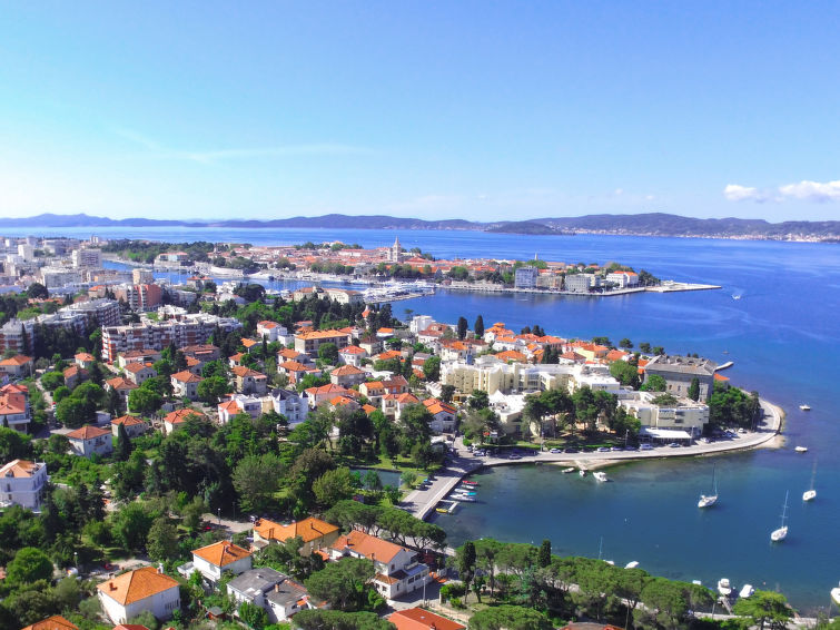 Yellow House Villa in Zadar