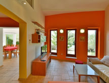 Casa de vacaciones Yellow House