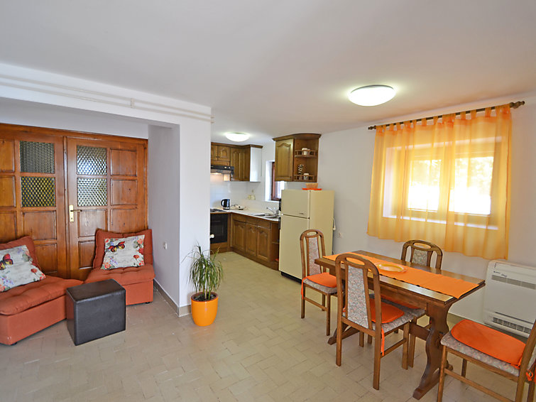 Search and Stay destination Zadar, Zadarska županija - Croatia from AU$ 135. Maras