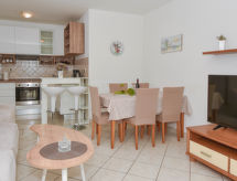 Appartement Mia: Zonovergoten rust vlakbij zee en strand in Zadar - thumbnail 2