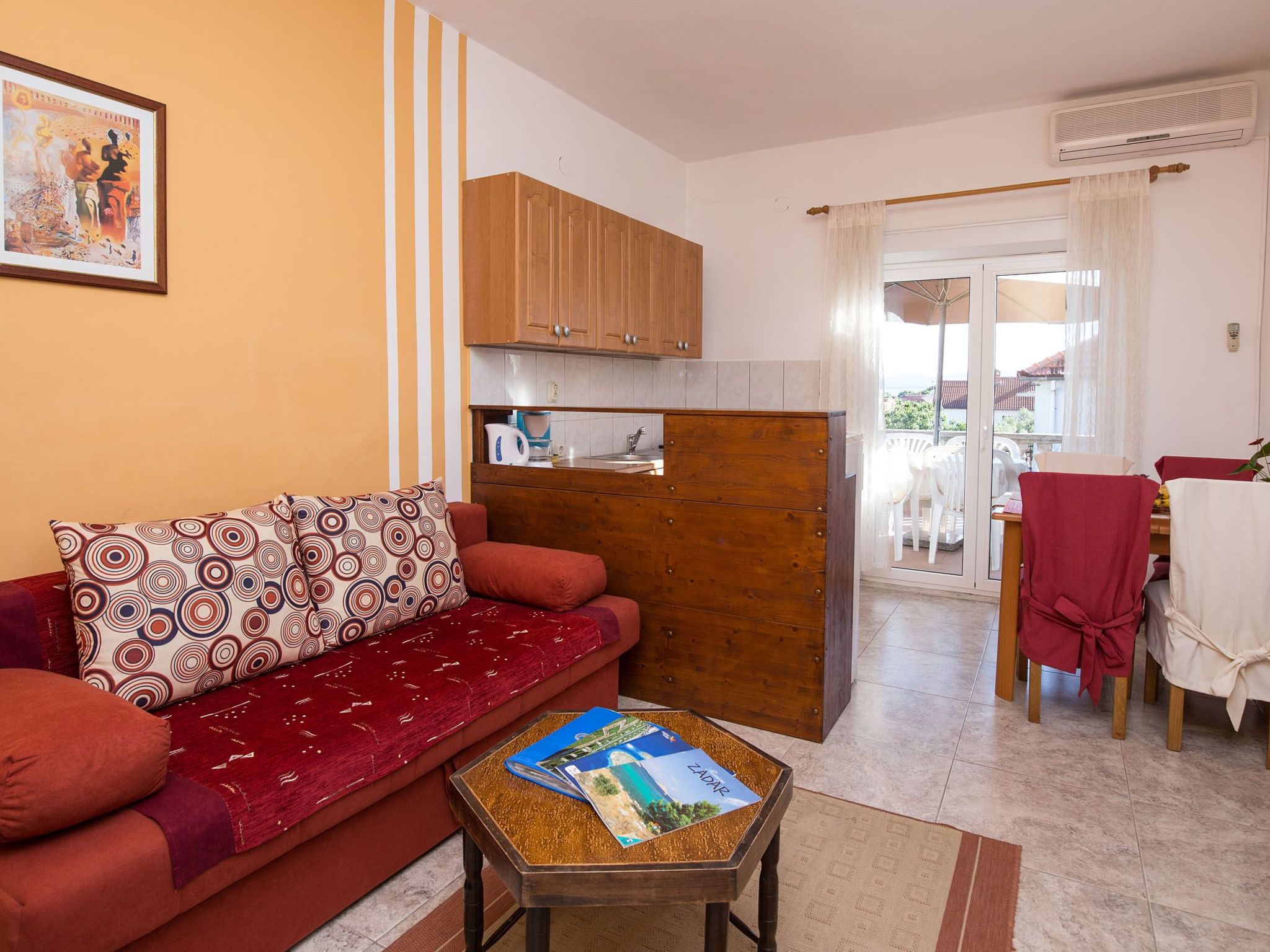 Ruhiges Appartement mit Terrasse in Strandnähe