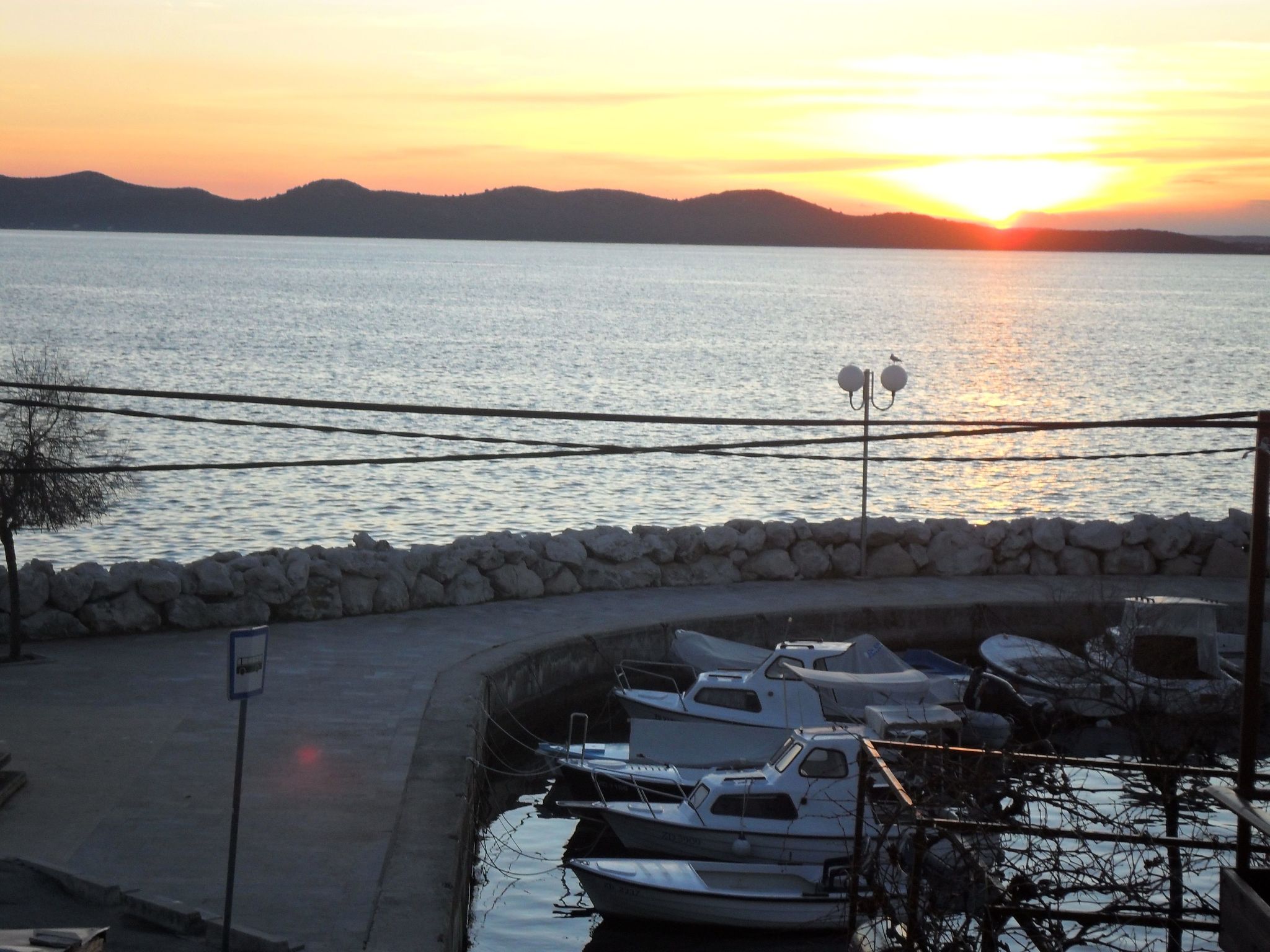 Große Ferienwohnung in Zadar mit Privatem Balkon-Binnen