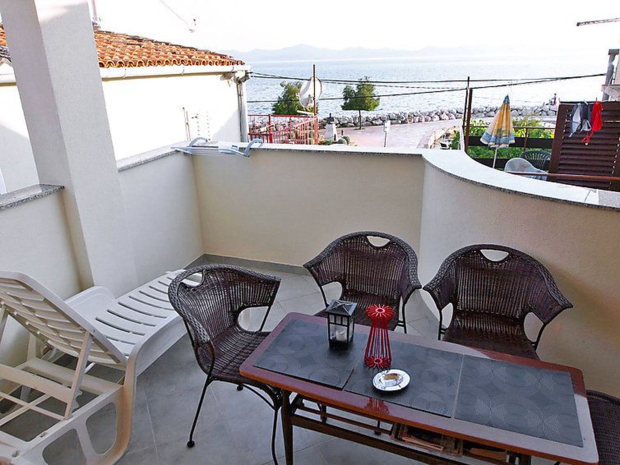 Große Ferienwohnung in Zadar mit Privatem Balkon-Binnen