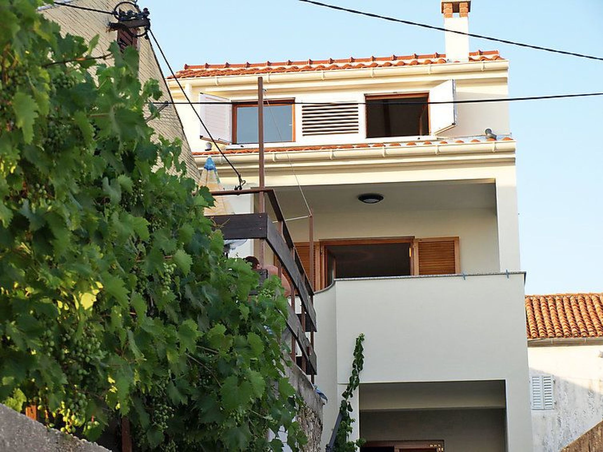Große Ferienwohnung in Zadar mit Privatem Balkon-Binnen