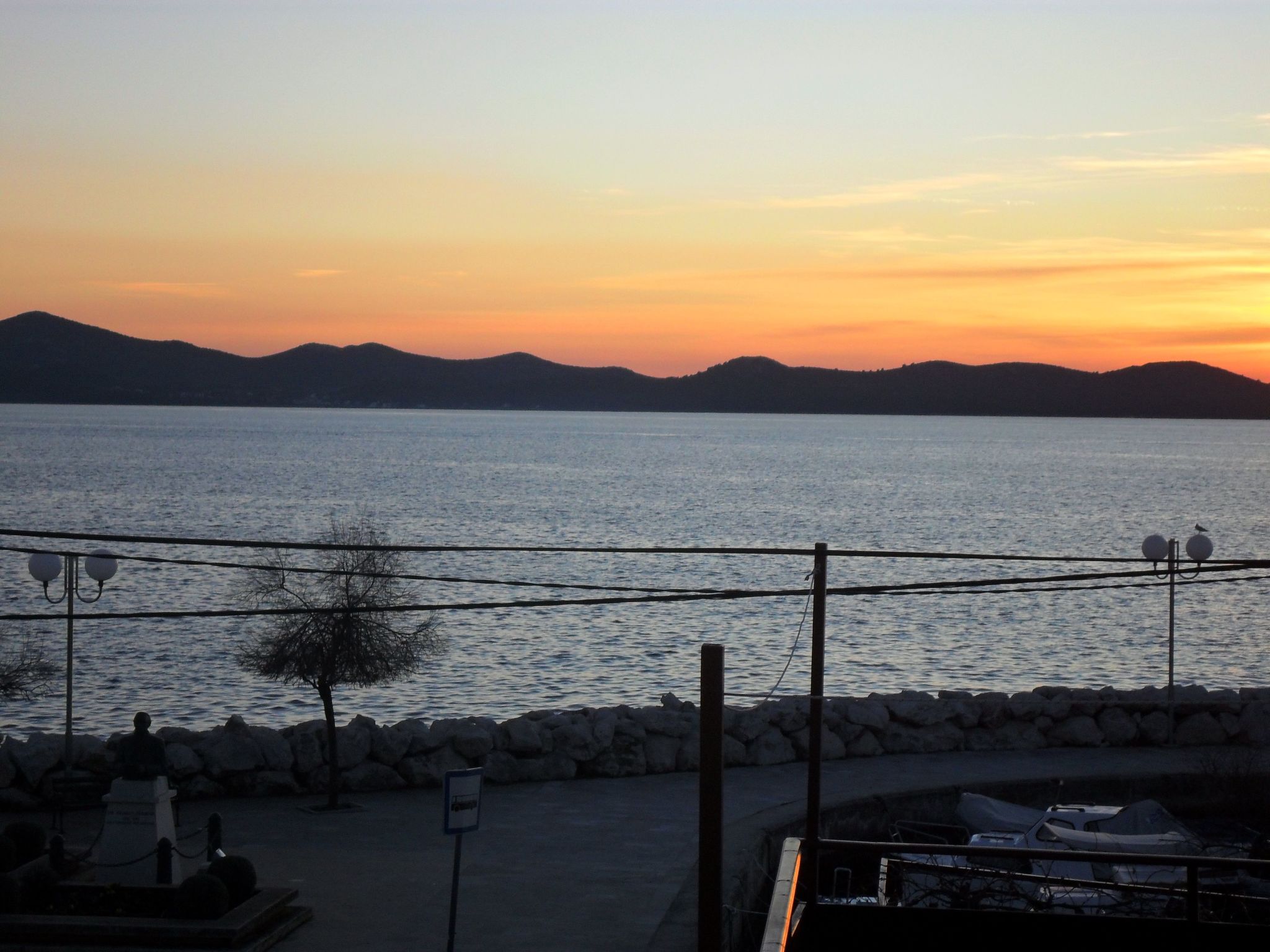 Große Ferienwohnung in Zadar mit Privatem Balkon-Binnen