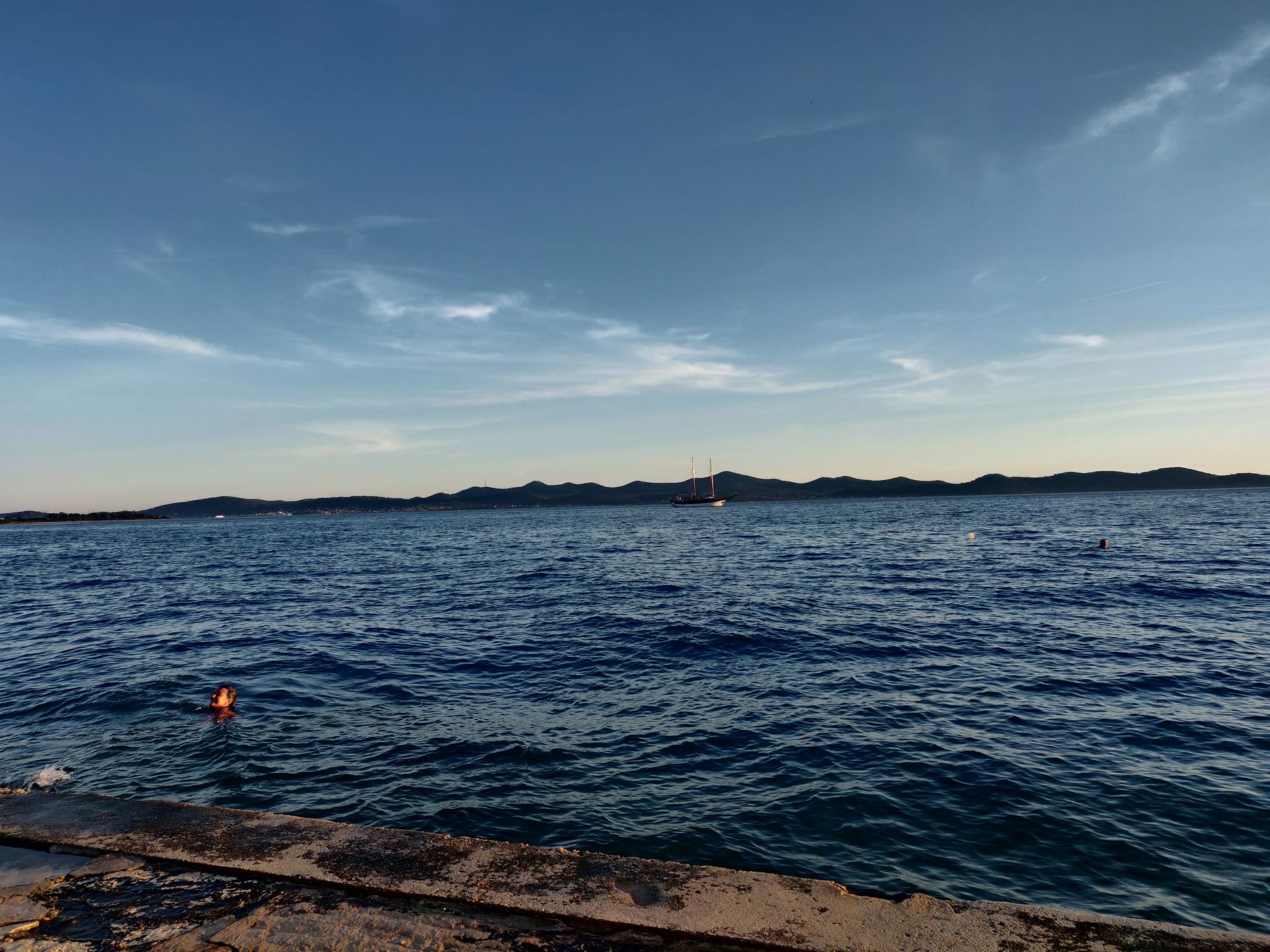 Große Ferienwohnung in Zadar mit Privatem Balkon-Binnen