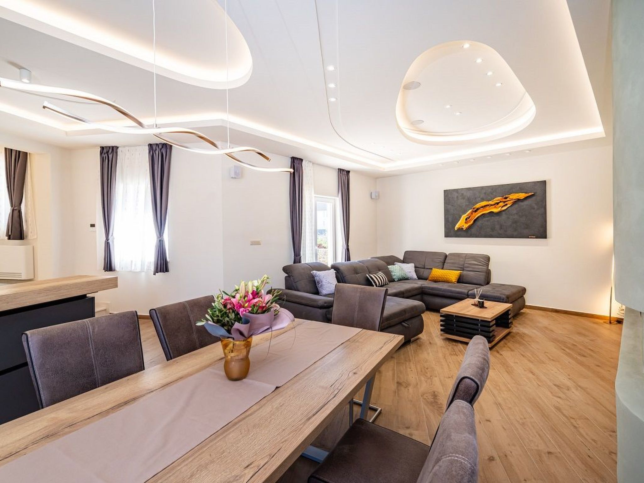 Dalmatinische Villa "Bocagnazzo" mit Pool-Drinnen