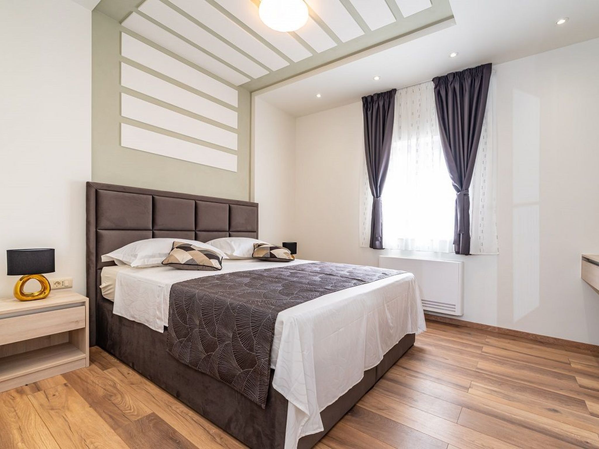 Dalmatinische Villa "Bocagnazzo" mit Pool-Drinnen