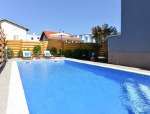 Villa Šima- Luxusappartement mit privatem Pool