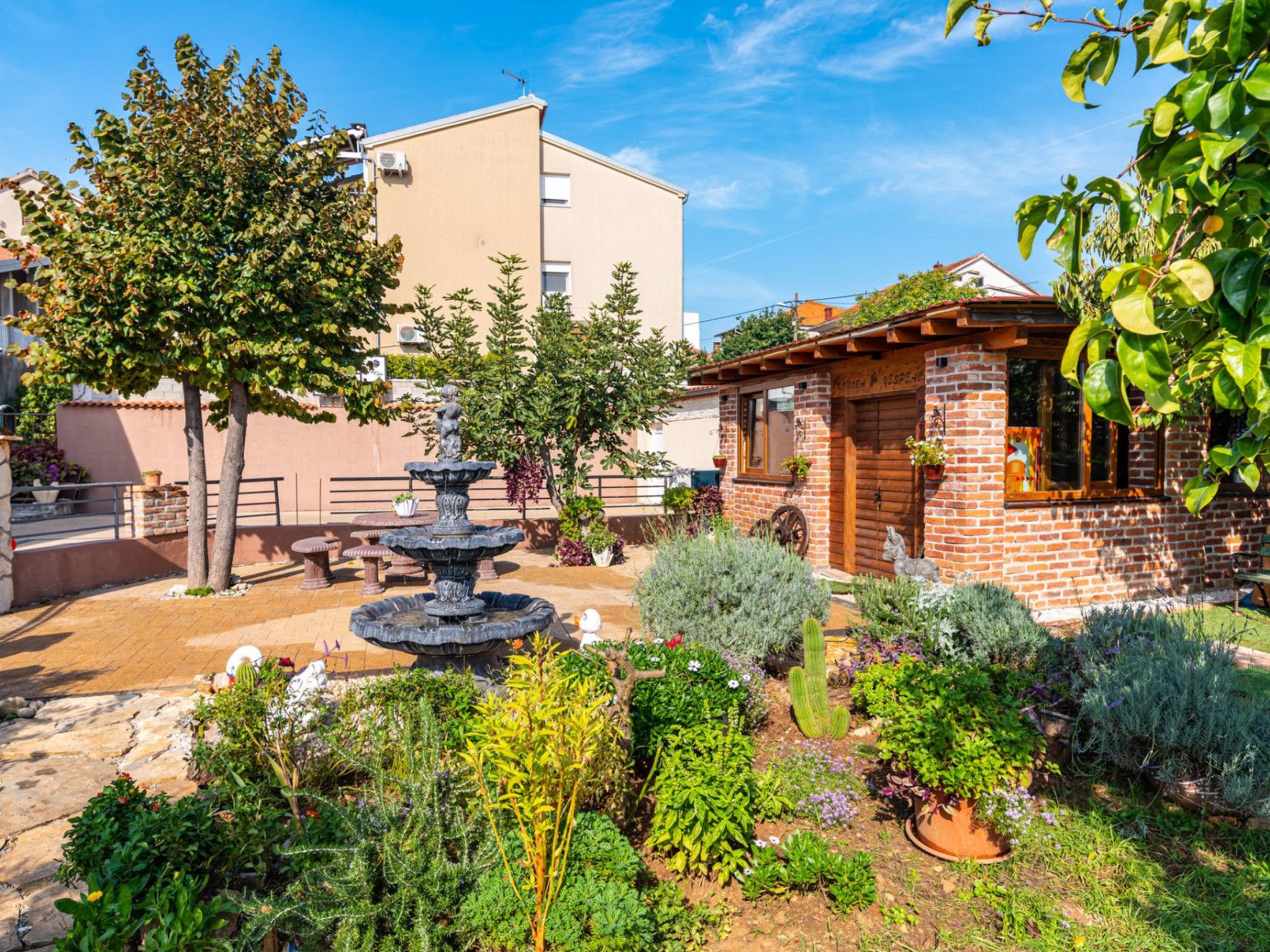 Villa YesPeace-Binnen