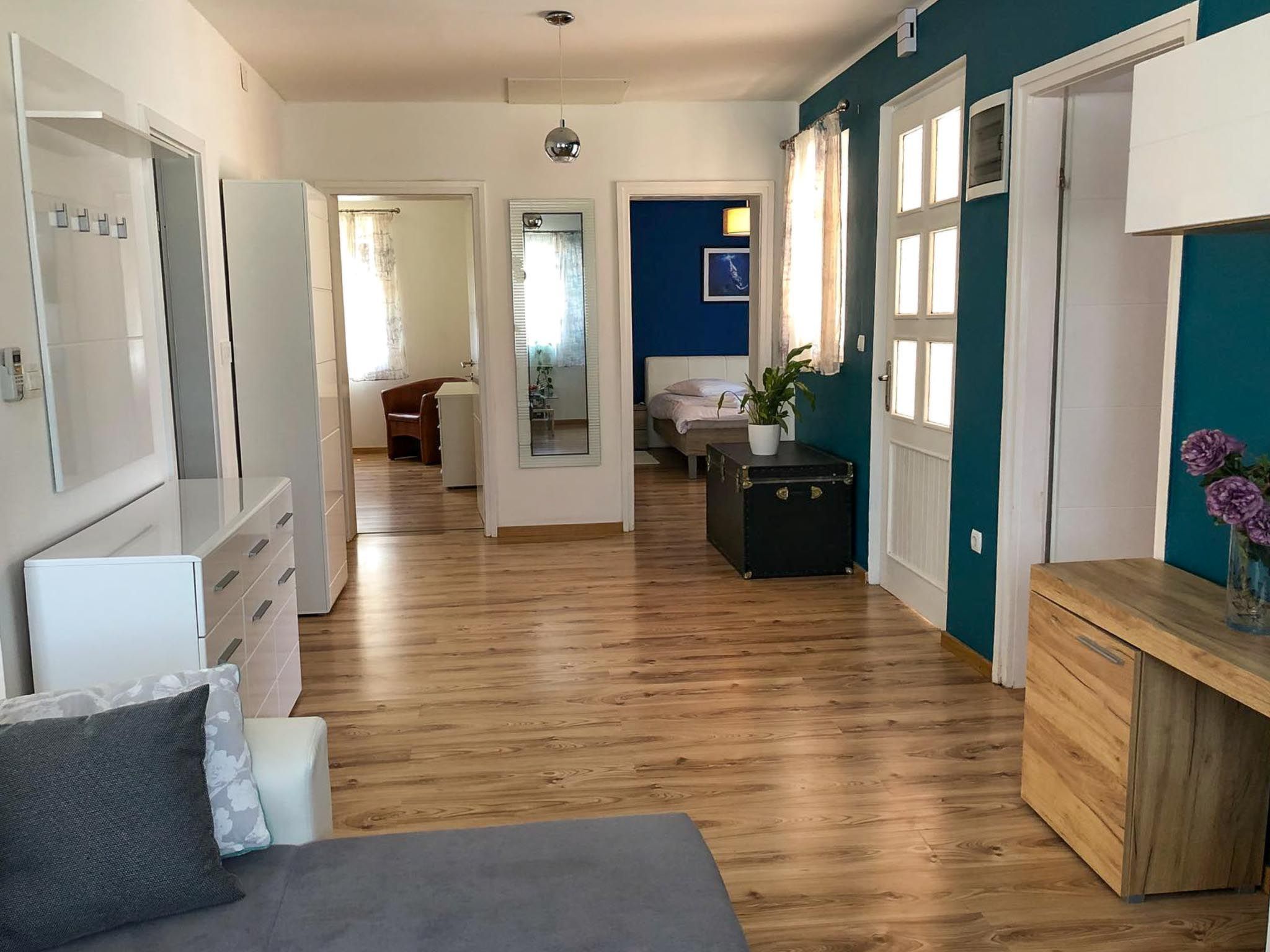 "Villa Franov" mit privatem Pool-Drinnen