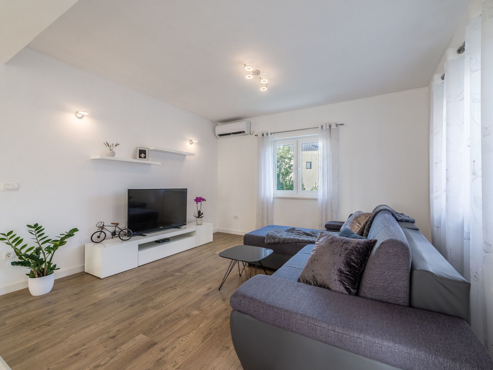 Photo of "Bajlo" direkt am Strand