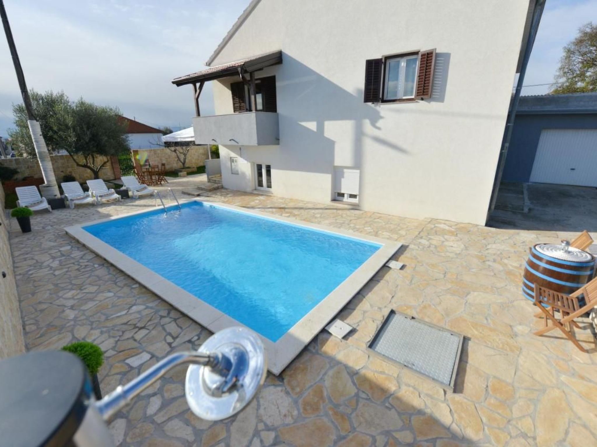 Ariana privater Pool - Agentur TA Leut-Draußen