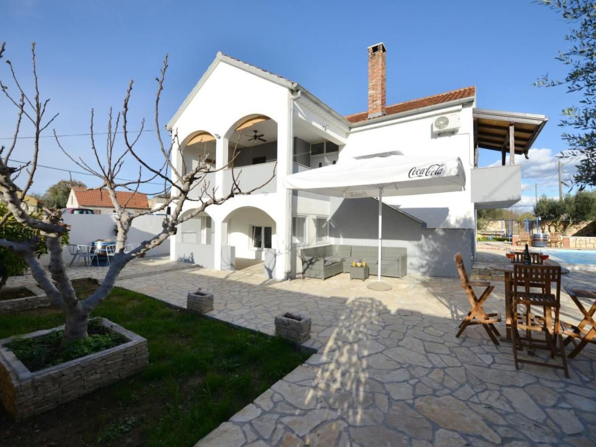 Ariana privater Pool - Agentur TA Leut-Draußen