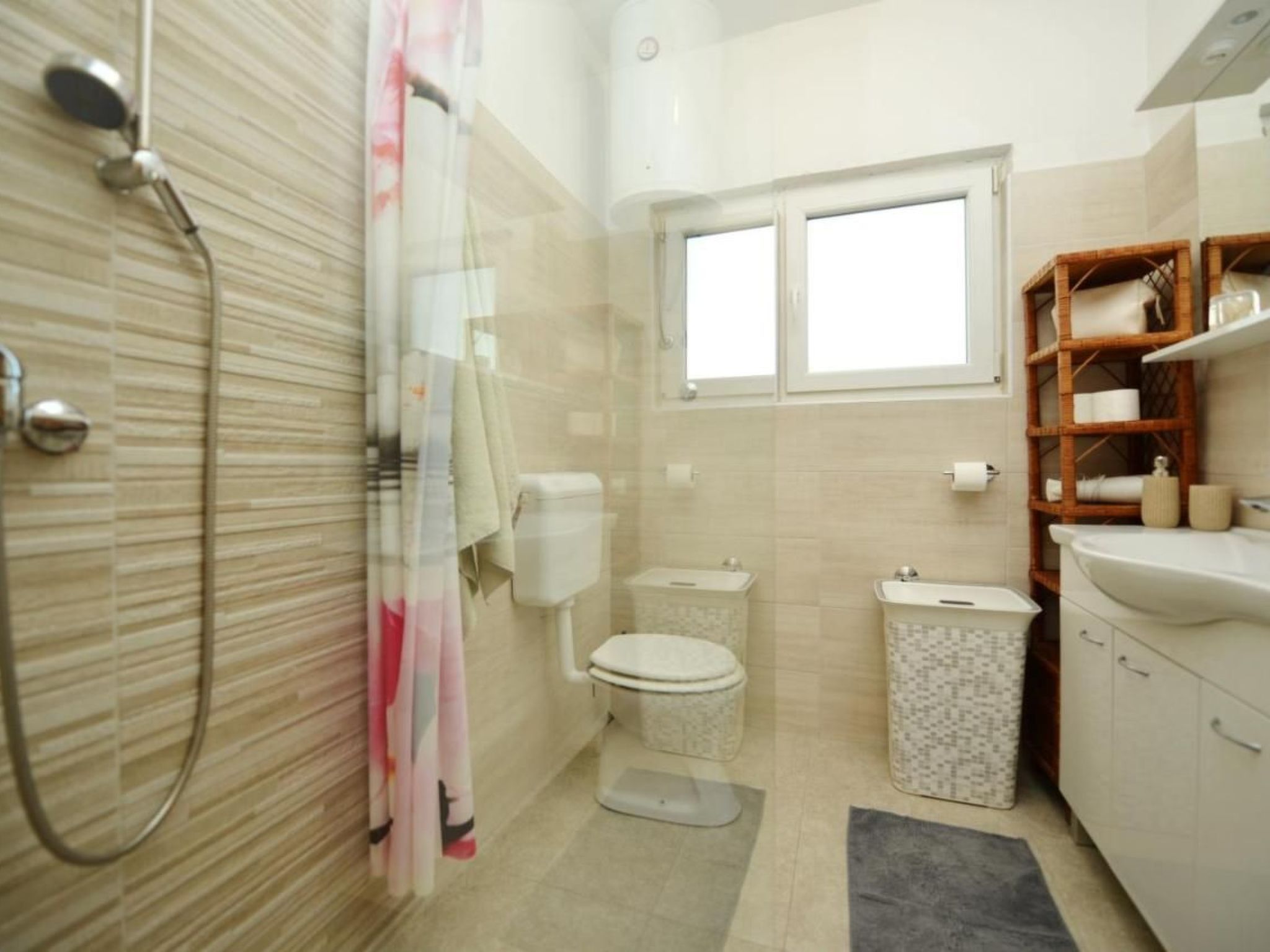 Photo of Ariana privater Pool - Agentur TA Leut