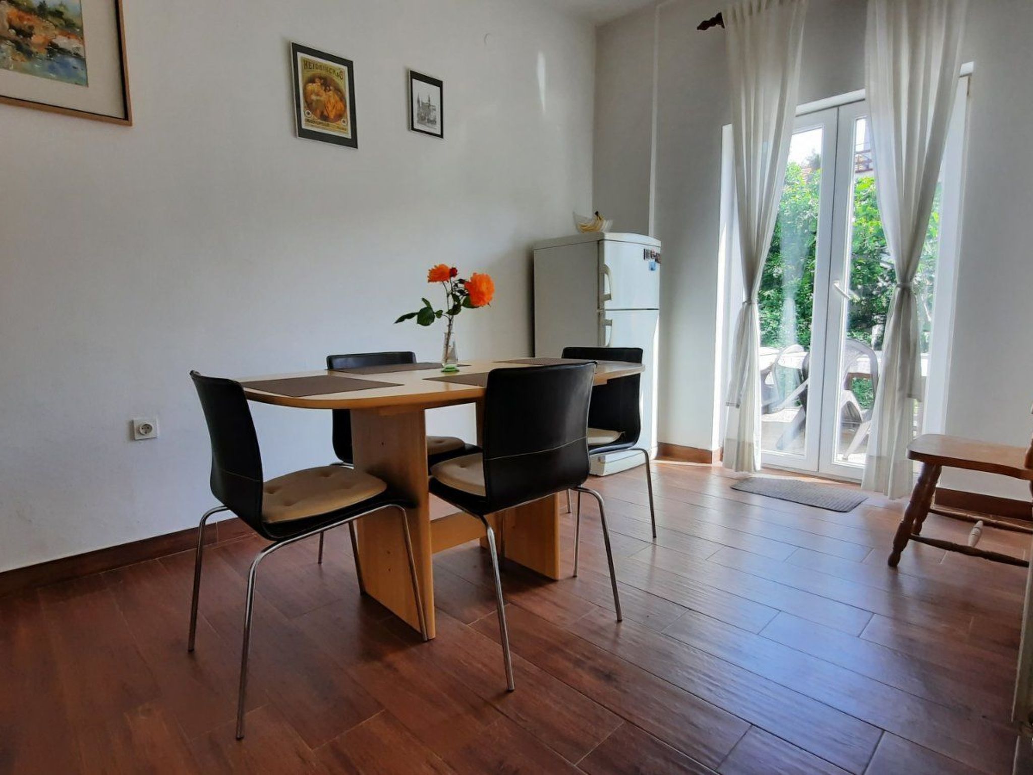 Schönes Haus mit privatem Garten-Image-tags.info