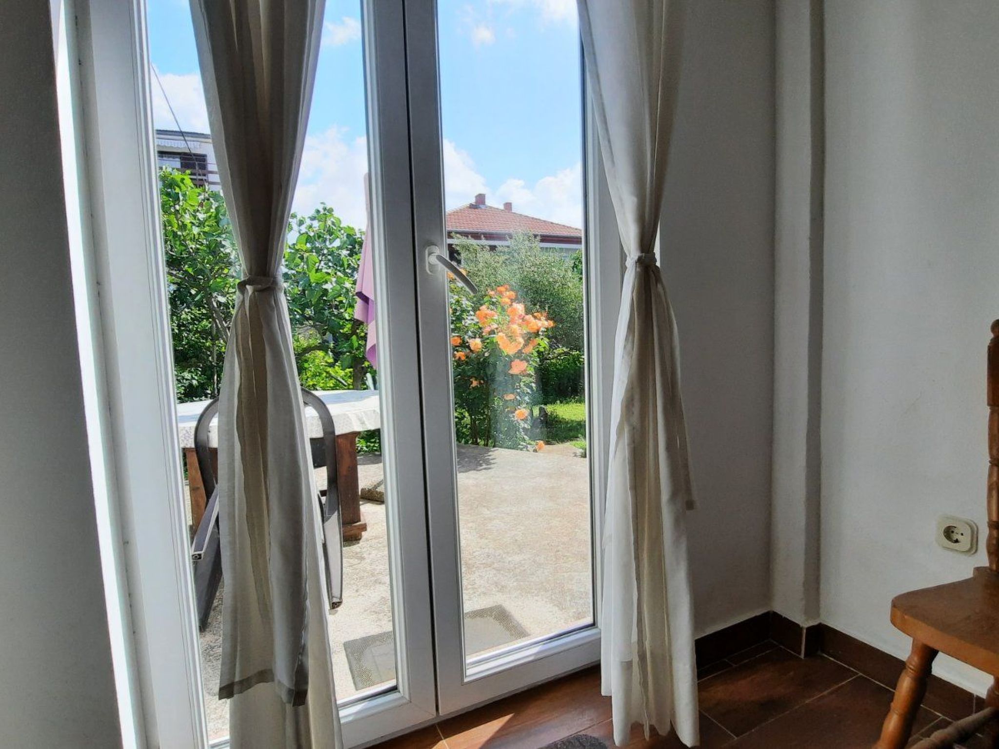 Schönes Haus mit privatem Garten-Image-tags.info