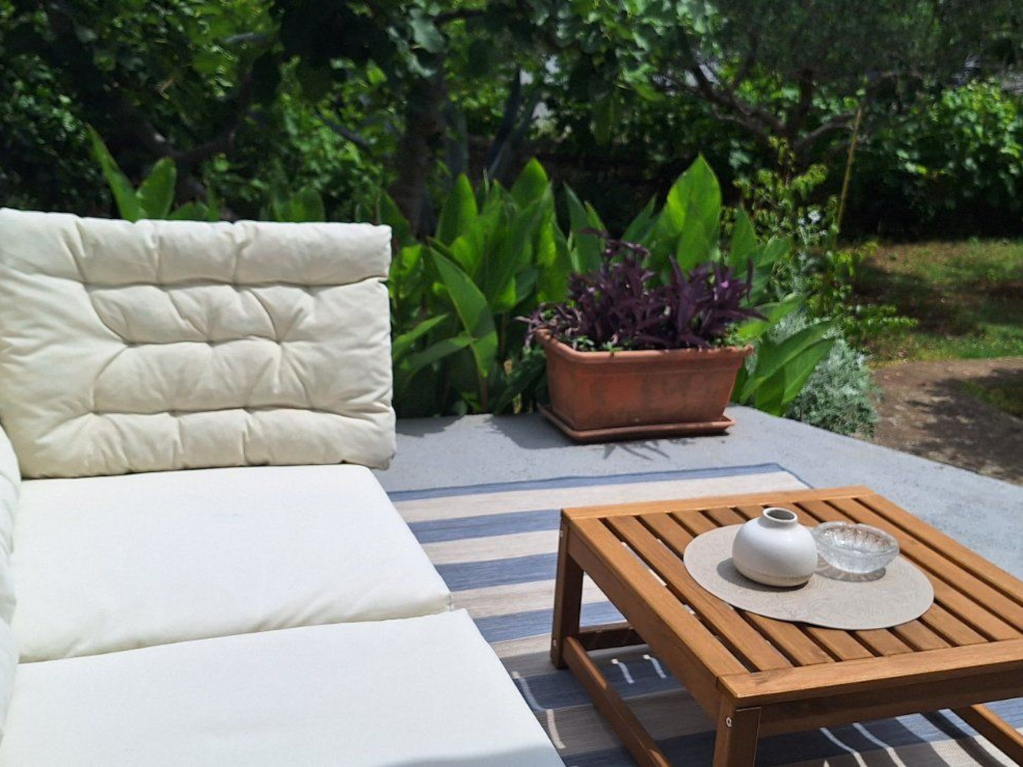 Schönes Haus mit privatem Garten-Image-tags.info