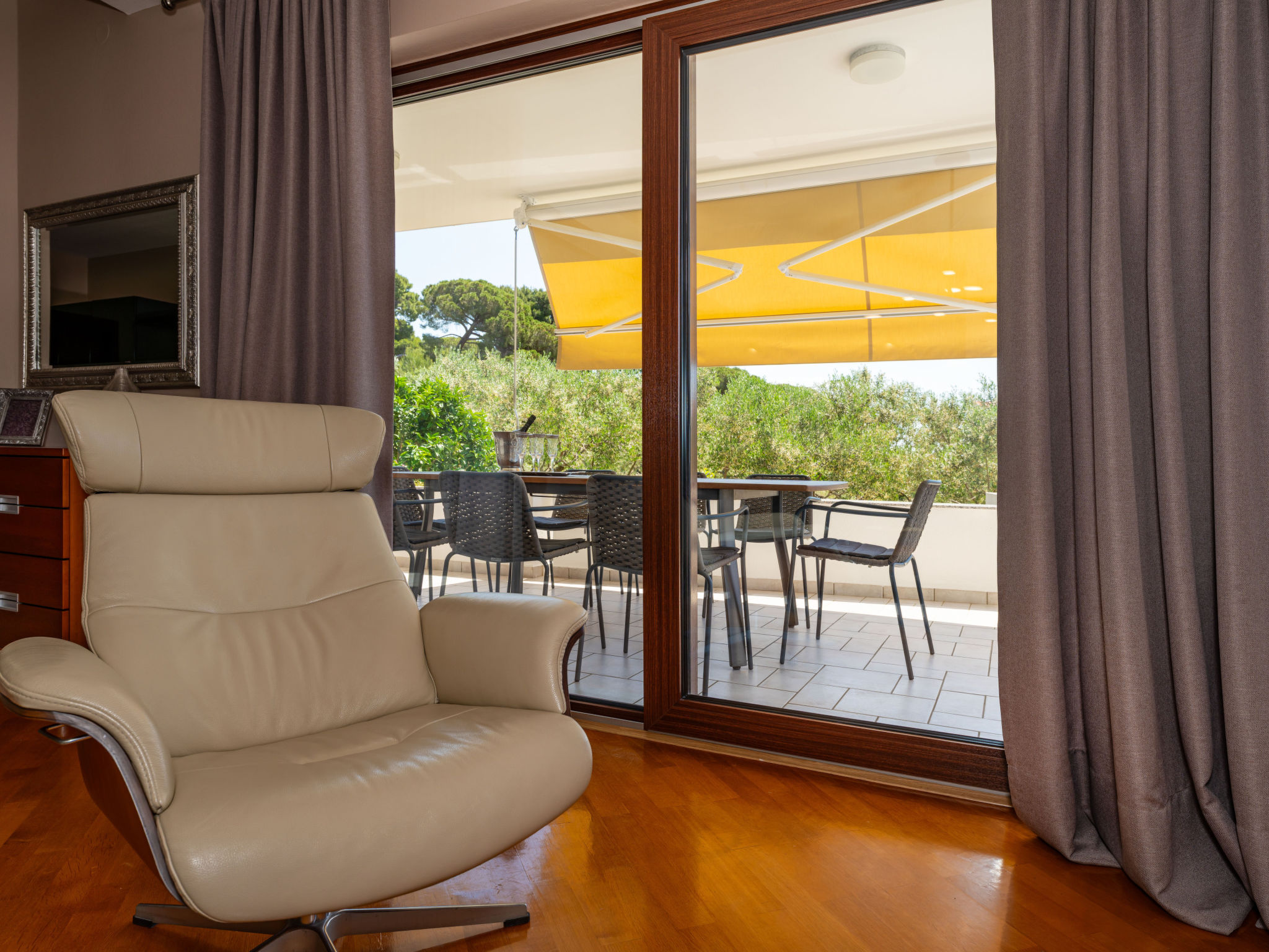 Seaview Villa Tia with pool - Binnen