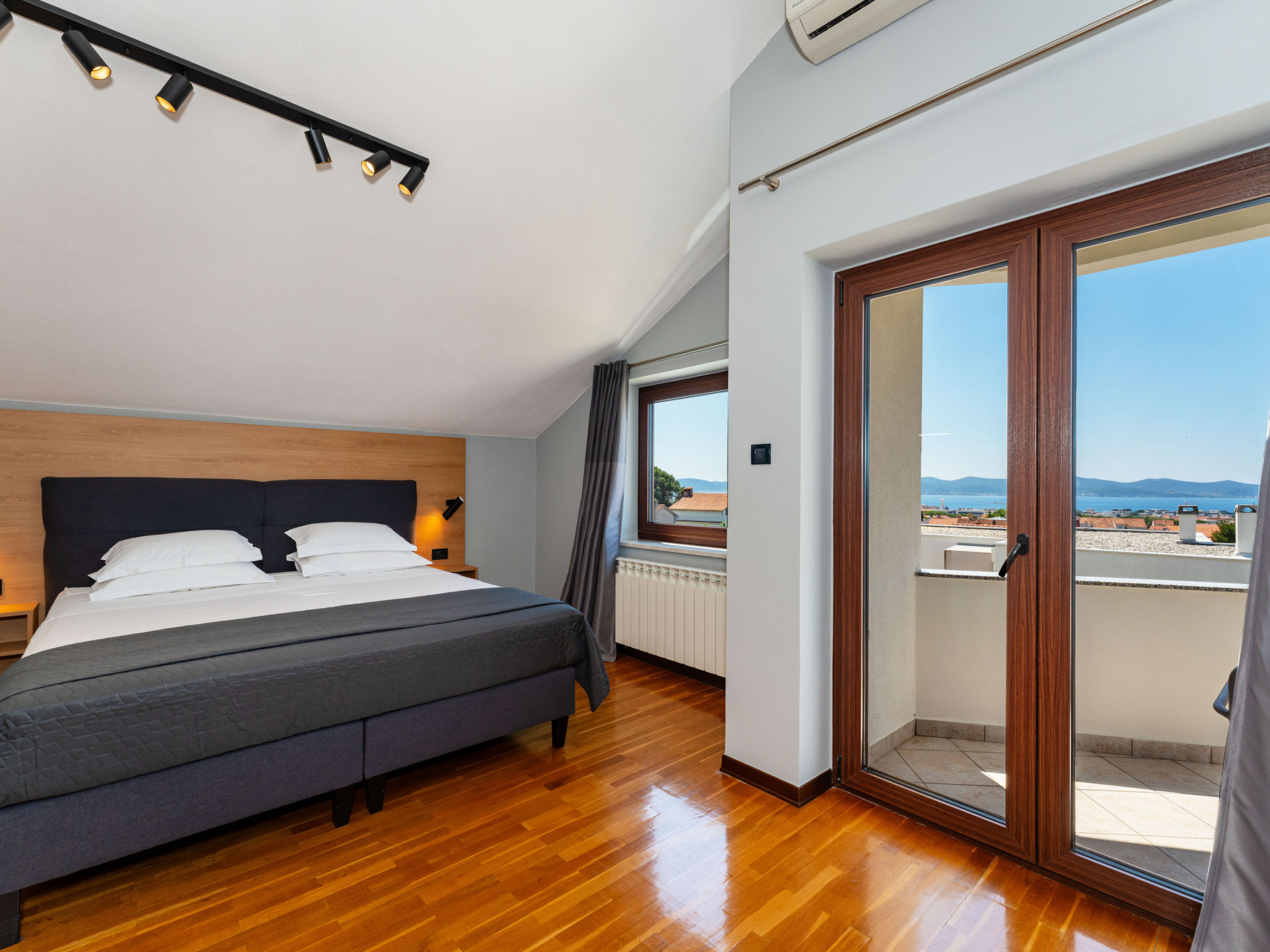 Seaview Villa Tia with pool - Binnen