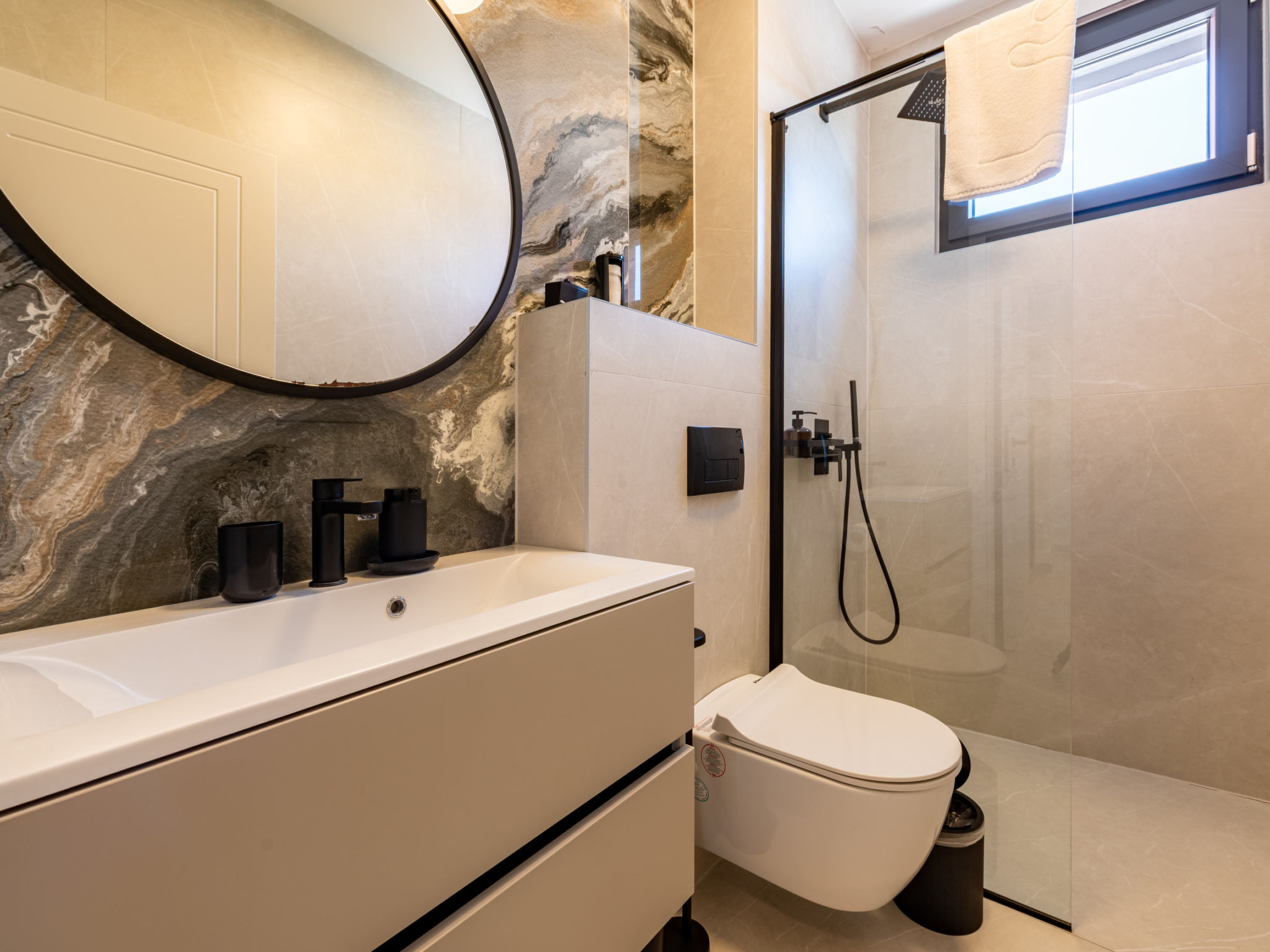 Luxury Apartment Infinity Blue A4 Penthouse - Binnen