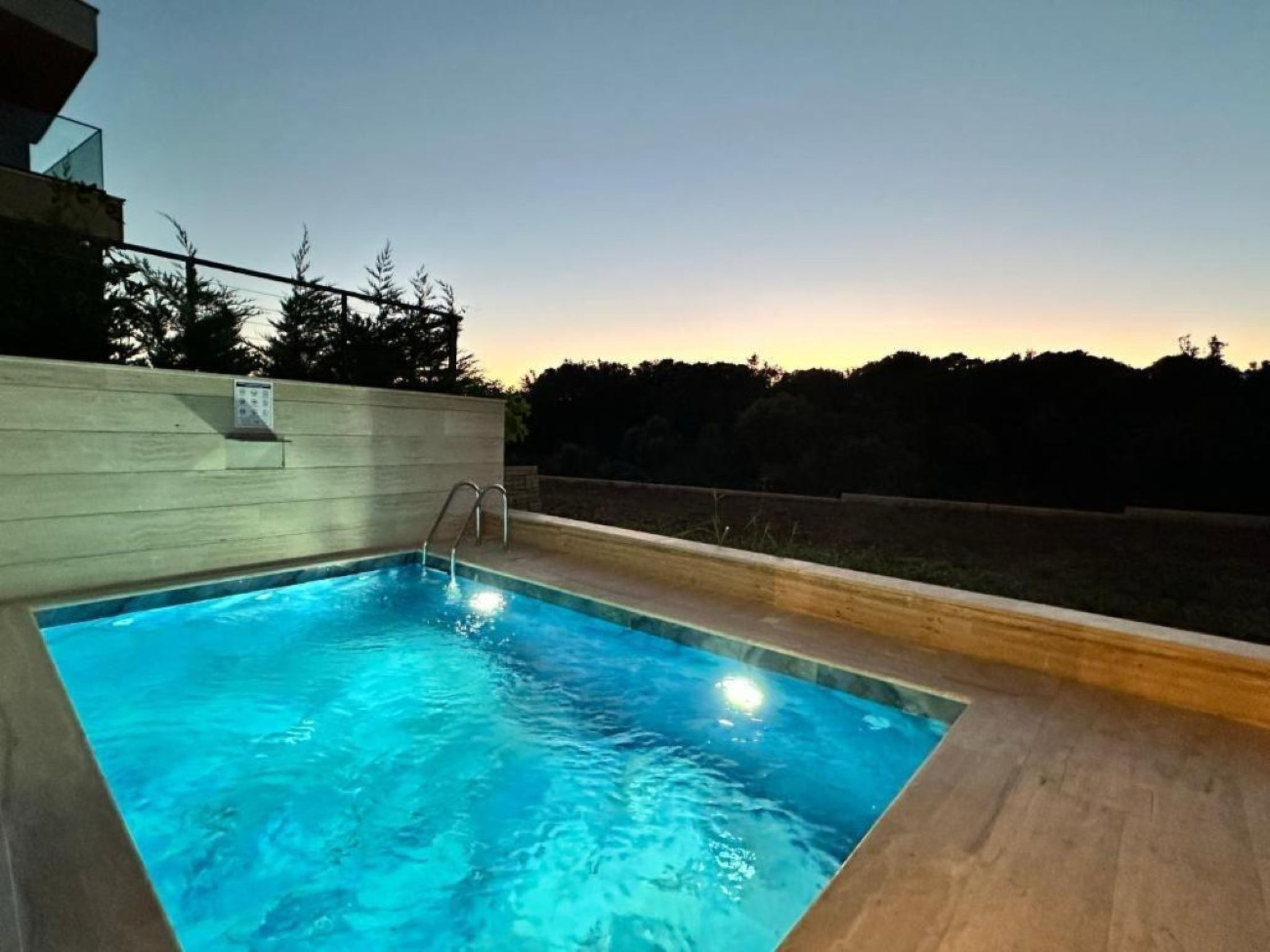 Luxury Apartment Infinity Blue A5