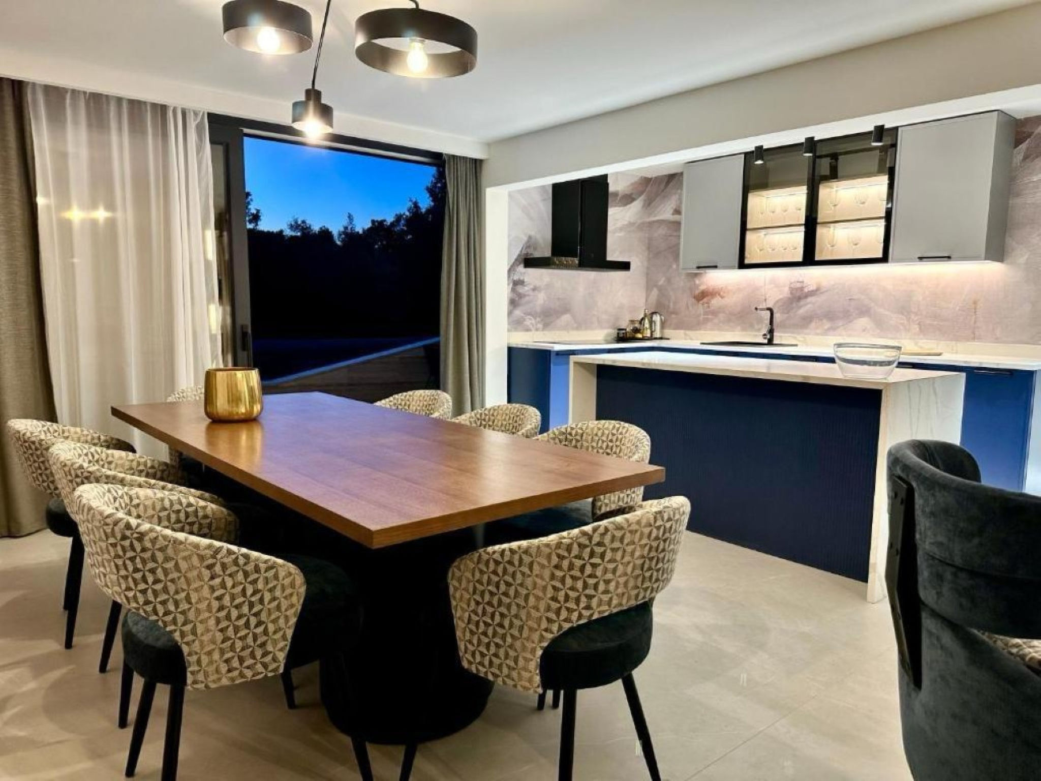 Luxury Apartment Infinity Blue A5 - Binnen