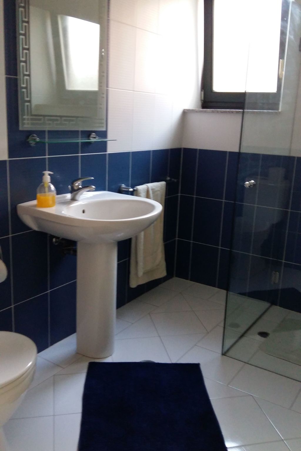 Photo of Geräumiges Ferienwohnung im Erdgeschoss mit zwei Schlafzimmern für sechs Person