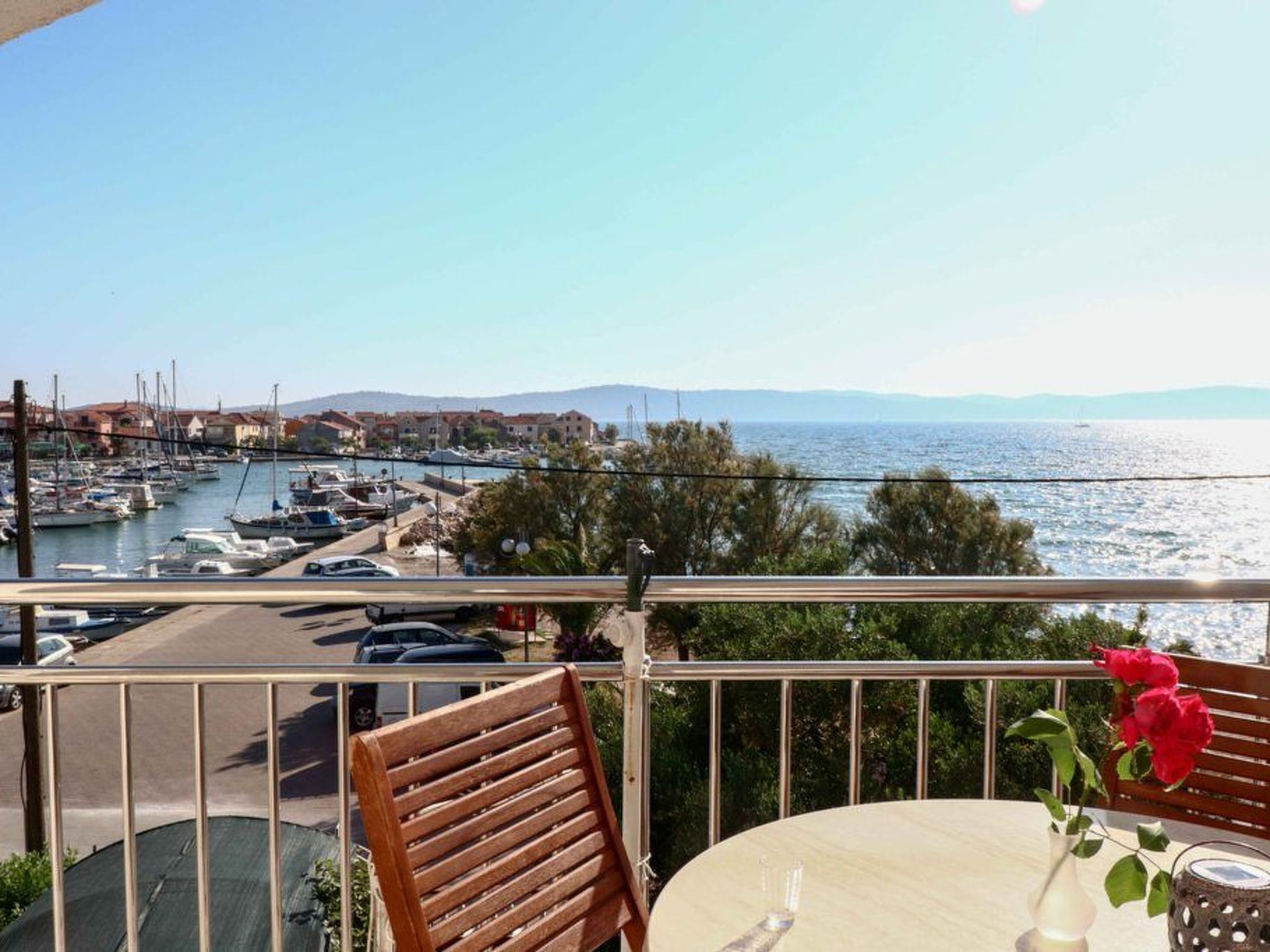 Apartment im zweiten Stock mit Blick aufs Meer